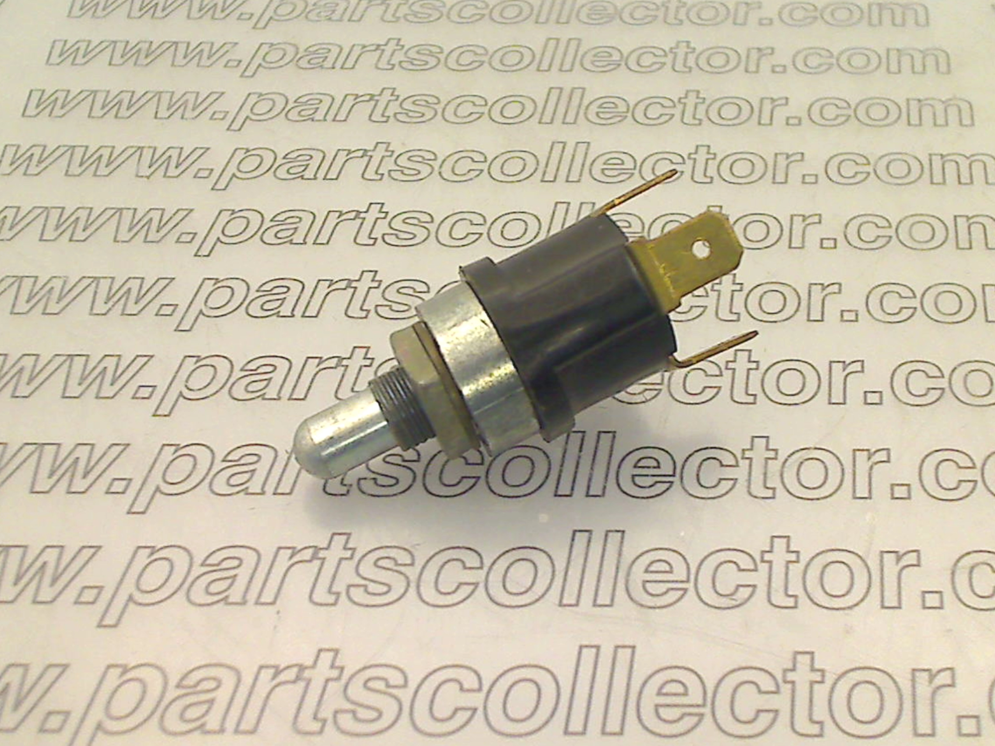 FERRARI 95403254 Electrical system code 17099 compatible with: FERRARI 275 GTB 2, FERRARI 275 GTS, FERRARI 330 GT 2+2, FERRARI 330 GTC, FERRARI 365 GT 2+2, FERRARI 365 GTB4 DAYTONA