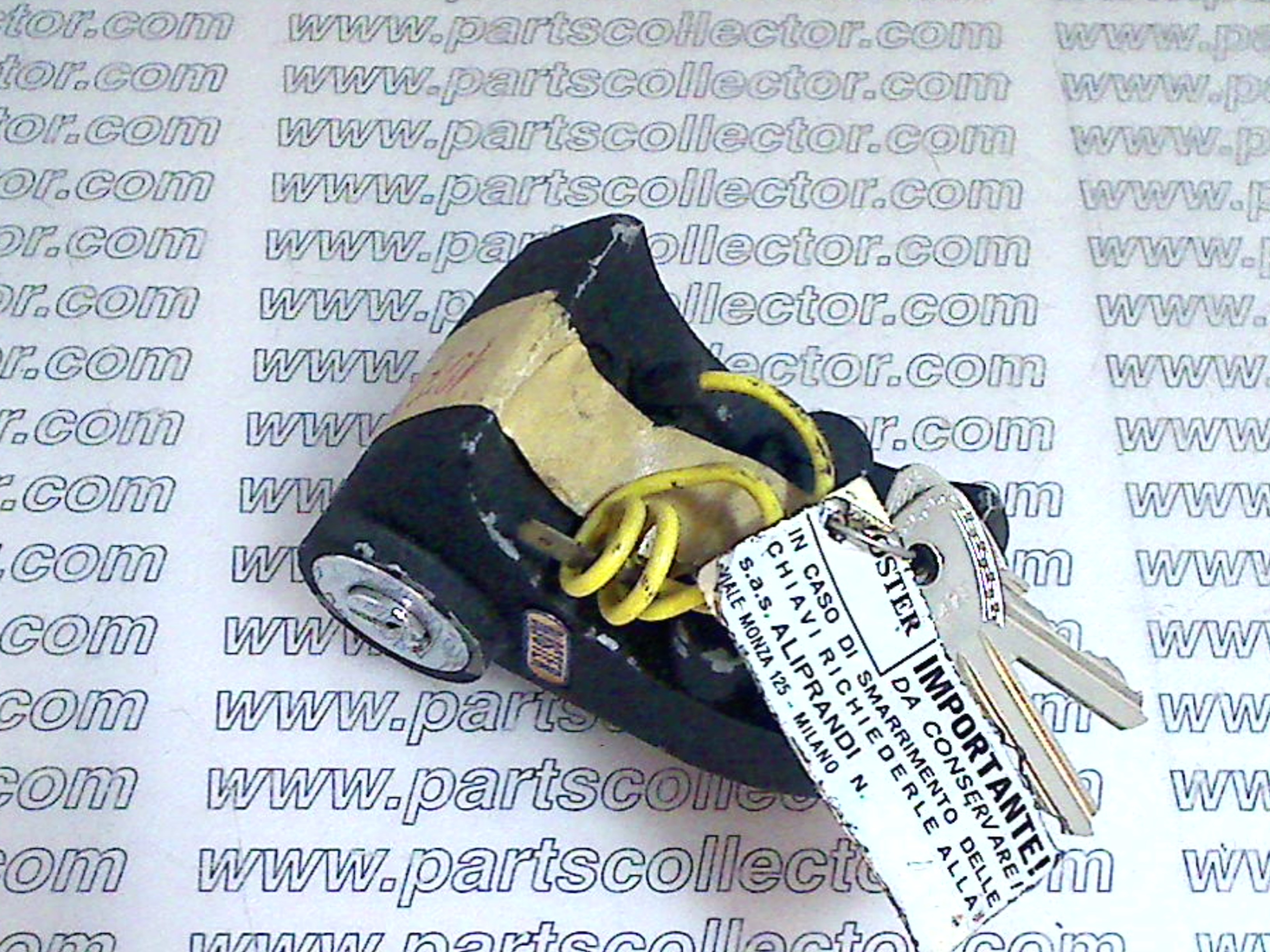 MASERATI 107 GS 53919 Steering and Wheels code 18069 compatible with: MASERATI GHIBLI AM115, MASERATI MEXICO AM112, MASERATI MISTRAL AM109, MASERATI QUATTROPORTE AM107 - detail view