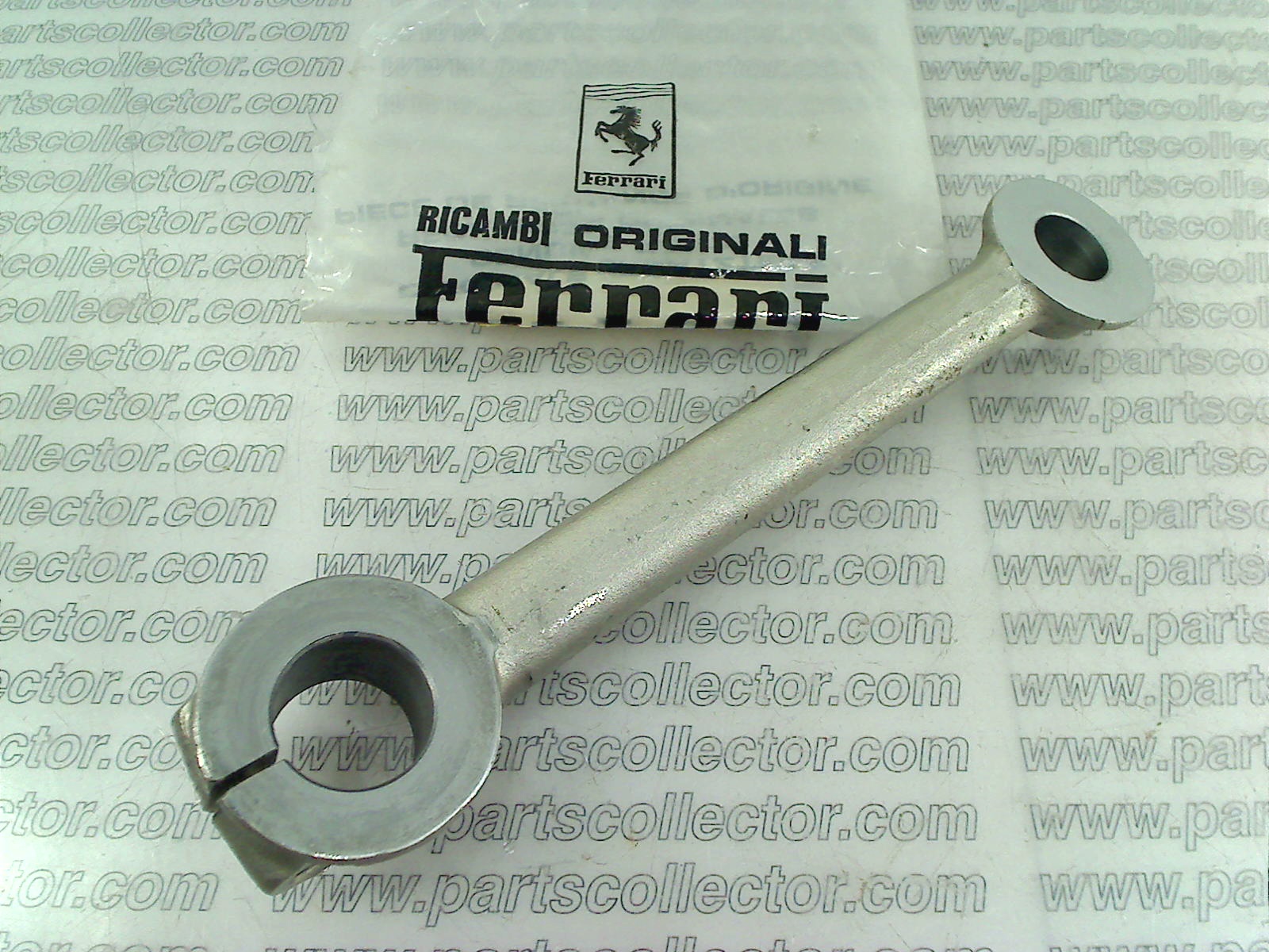 FERRARI 64831 Suspension code 12577 compatible with: FERRARI 330 GT 2+2, FERRARI 365 GT 2+2 - detail view