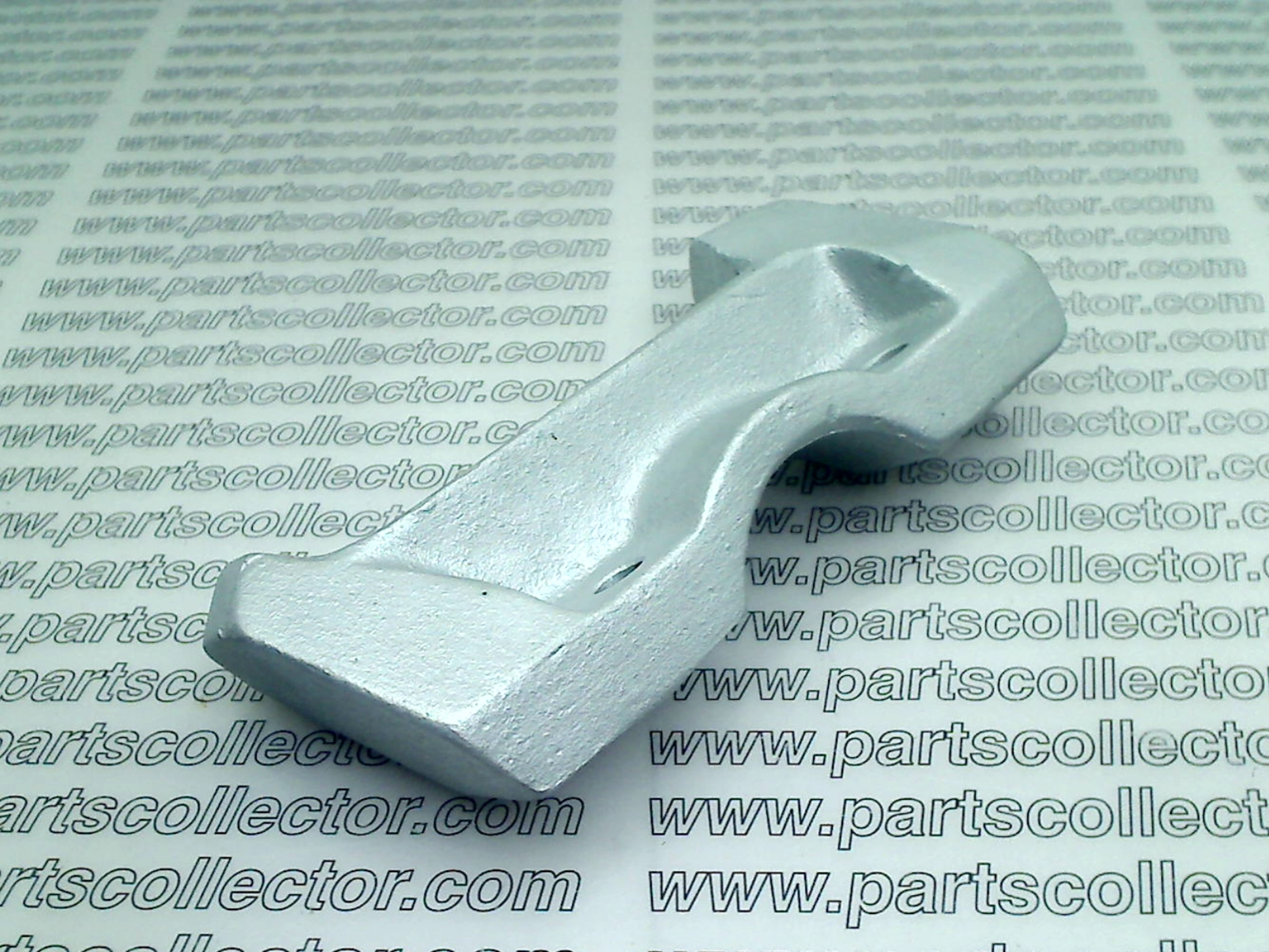 MASERATI 68973 Steering and Wheels code 15647 compatible with: MASERATI MASERATI - detail view