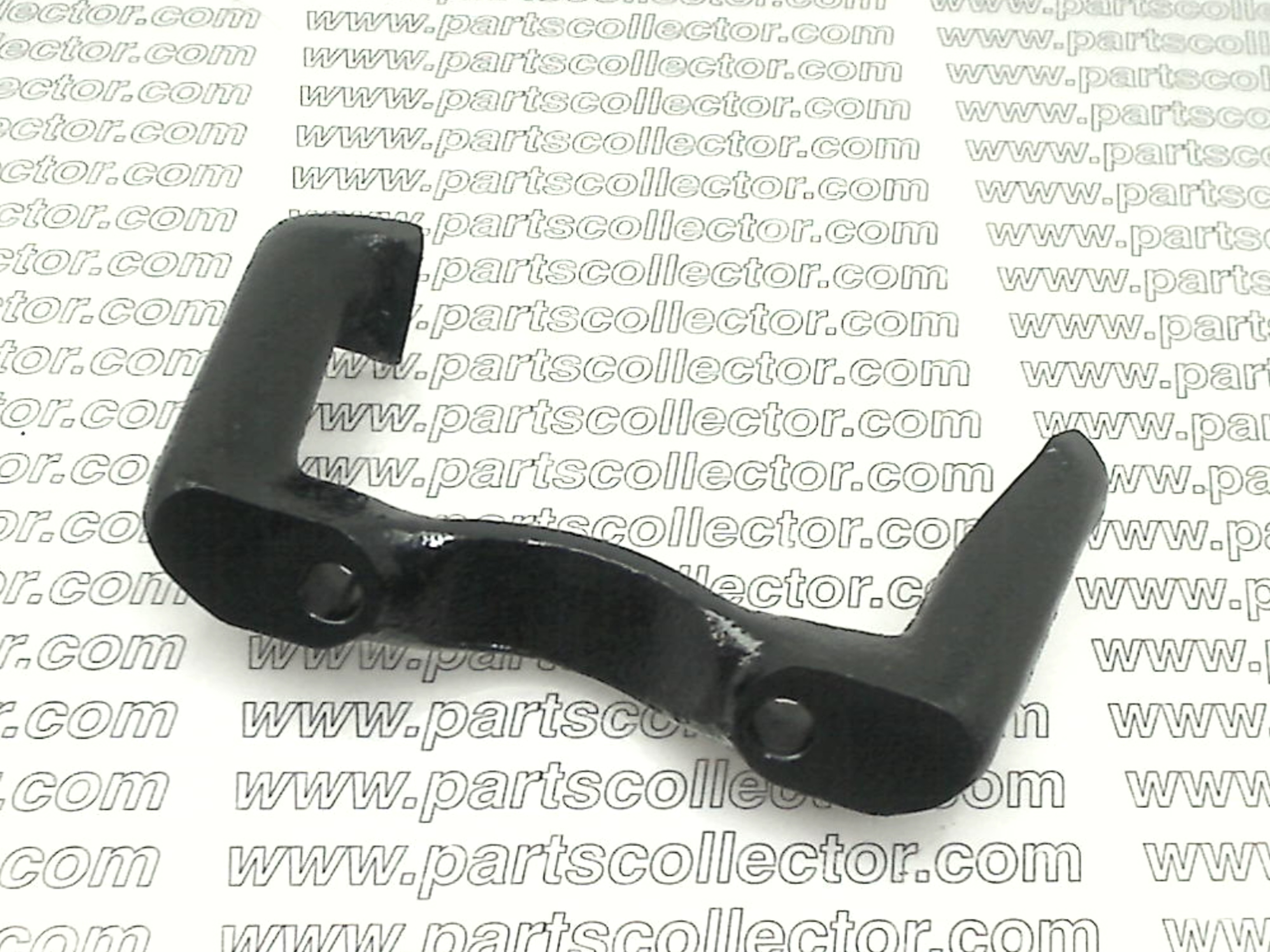 MASERATI 1404047483 Steering and Wheels code 17854 compatible with: MASERATI 3500 AM101, MASERATI 3500 AM101 TOURING, MASERATI MEXICO AM112, MASERATI QUATTROPORTE AM107, MASERATI SEBRING AM101 - detail view