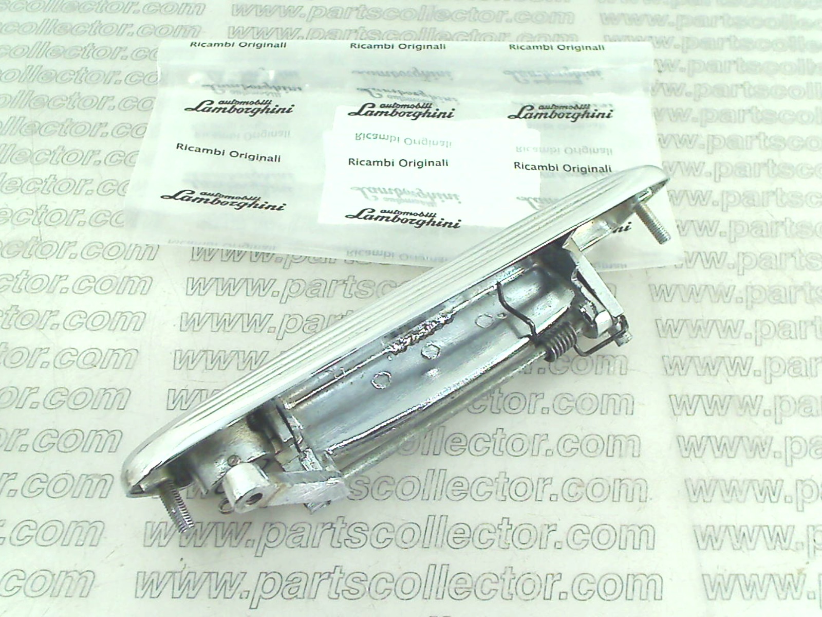 LAMBORGHINI  Car body code 18993 compatible with: LAMBORGHINI 350GT, LAMBORGHINI 400GT, LAMBORGHINI JARAMA - detail view