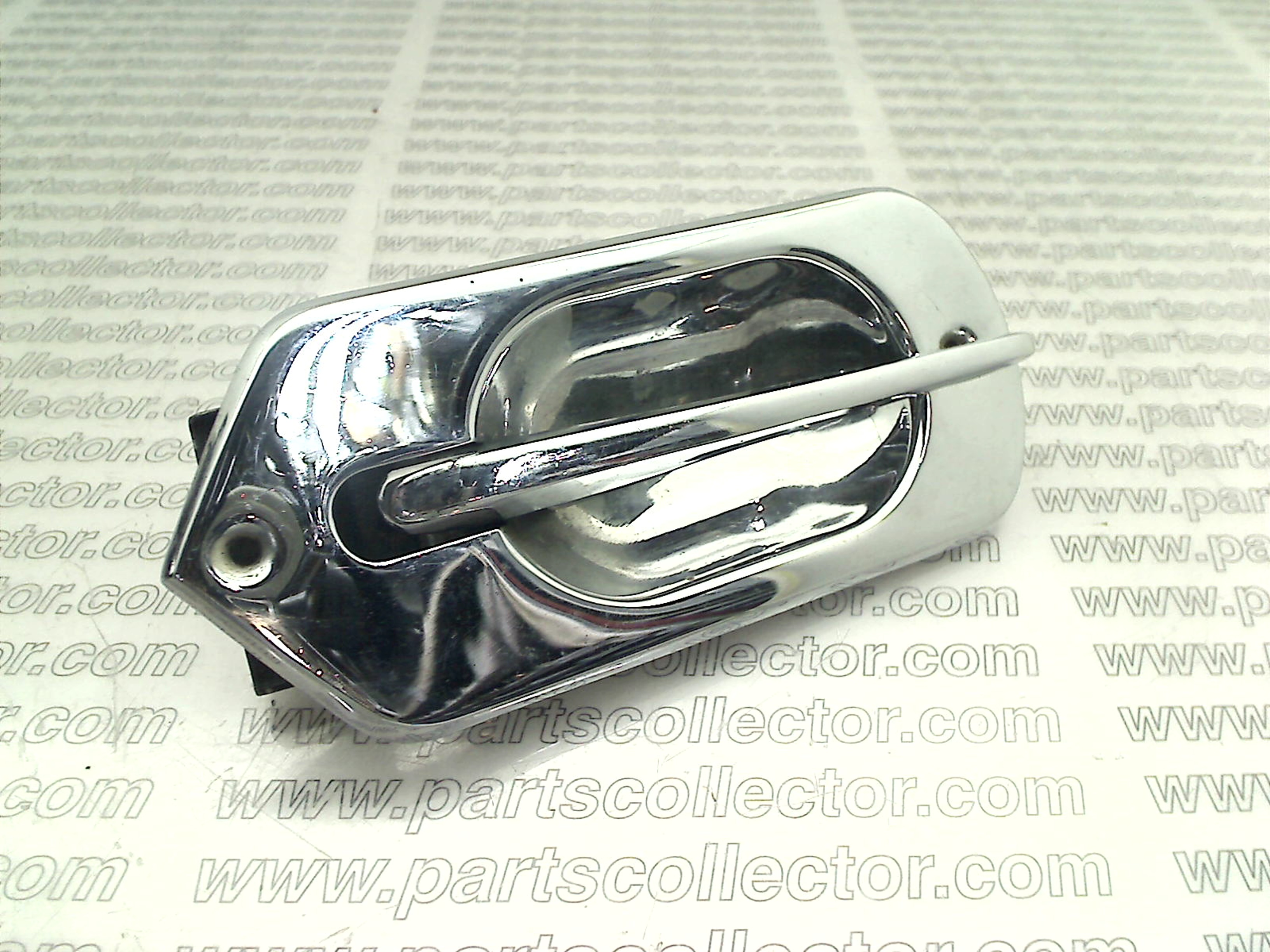 FERRARI 242.30.813.02    242-30-830-02 Car body code 18016 compatible with: FERRARI 365 GT 2+2