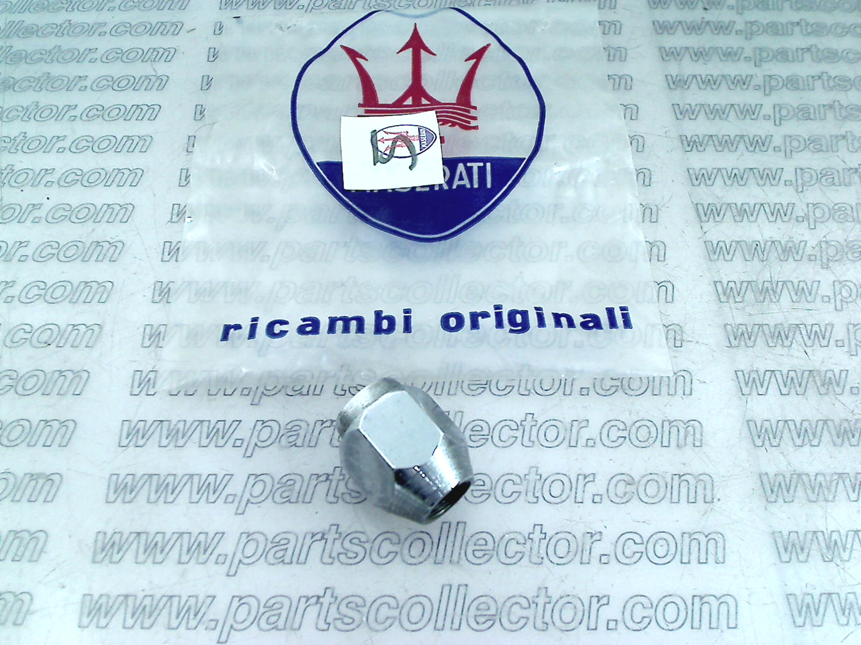 MASERATI 50322014 Steering and Wheels code 18890 compatible with: MASERATI KYALAMI AM129, MASERATI QUATTROPORTE III AM330