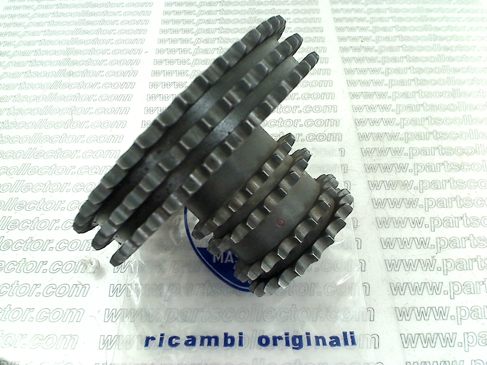 MASERATI 103350849782    120/4/55 49782 Engine code 19013 compatible with: MASERATI BORA AM117, MASERATI GHIBLI AM115, MASERATI INDY AM116, MASERATI KHAMSIN AM120, MASERATI MEXICO AM112, MASERATI QUATTROPORTE AM107, MASERATI QUATTROPORTE III AM330 - additional view