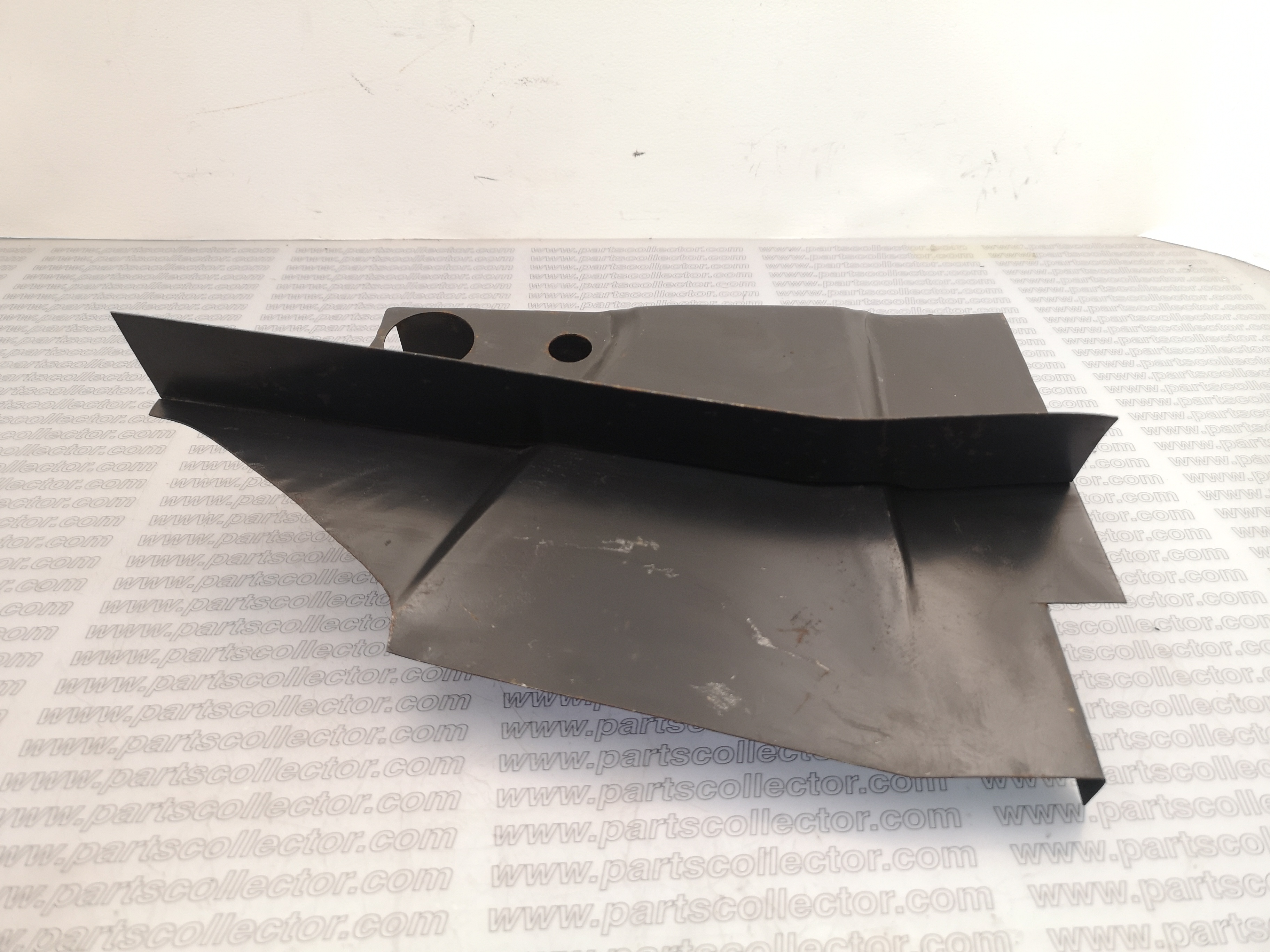 FERRARI 2571062106   257-10-621-07 Car body code 17771 compatible with: FERRARI 400 - additional view