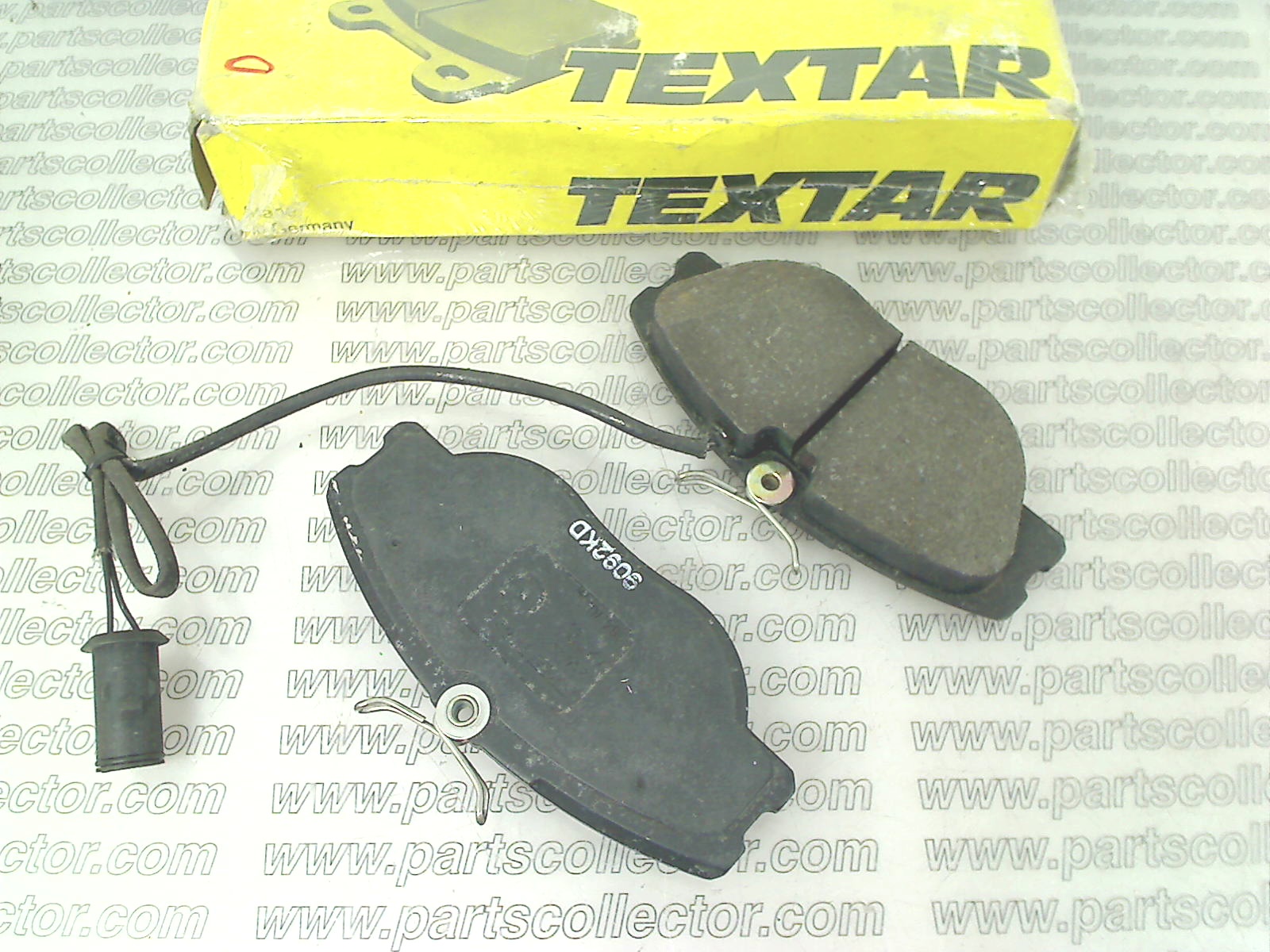 ALFA ROMEO DP733 Brake system code 19566 compatible with: ALFA ROMEO 155, ALFA ROMEO 164, ALFA ROMEO 90, ALFA ROMEO 916 GTV, ALFA ROMEO SZ