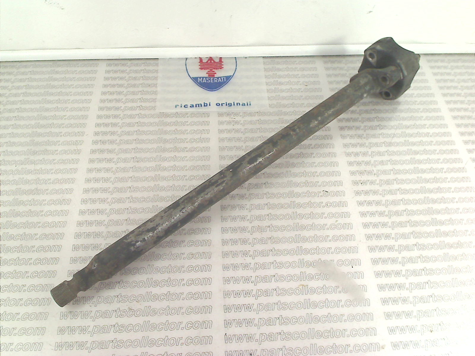 MASERATI 115 GS 63515 Steering and Wheels code 19558 compatible with: MASERATI GHIBLI AM115
