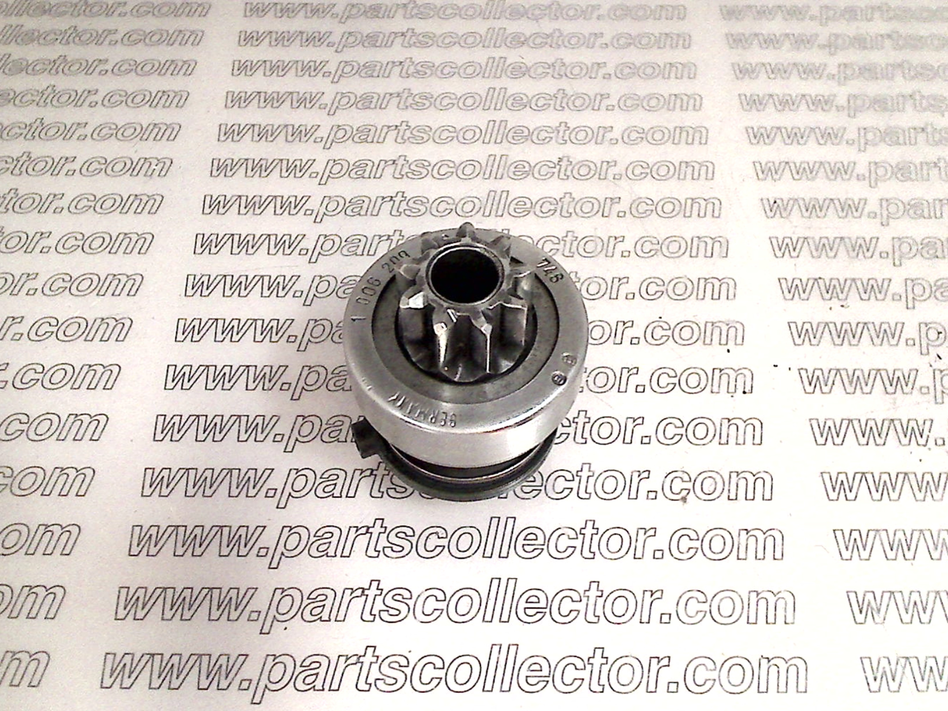 BOSCH 1006209526    1006209531 Electrical system code 18113 compatible with: ALFA ROMEO ALFETTA 116, ALFA ROMEO GIULIETTA 116, ALFA ROMEO GTV4 2.0  116, ALFA ROMEO GTV6 2.5 116, ALFA ROMEO SZ, LANCIA THEMA FERRARI 8.32 - additional view
