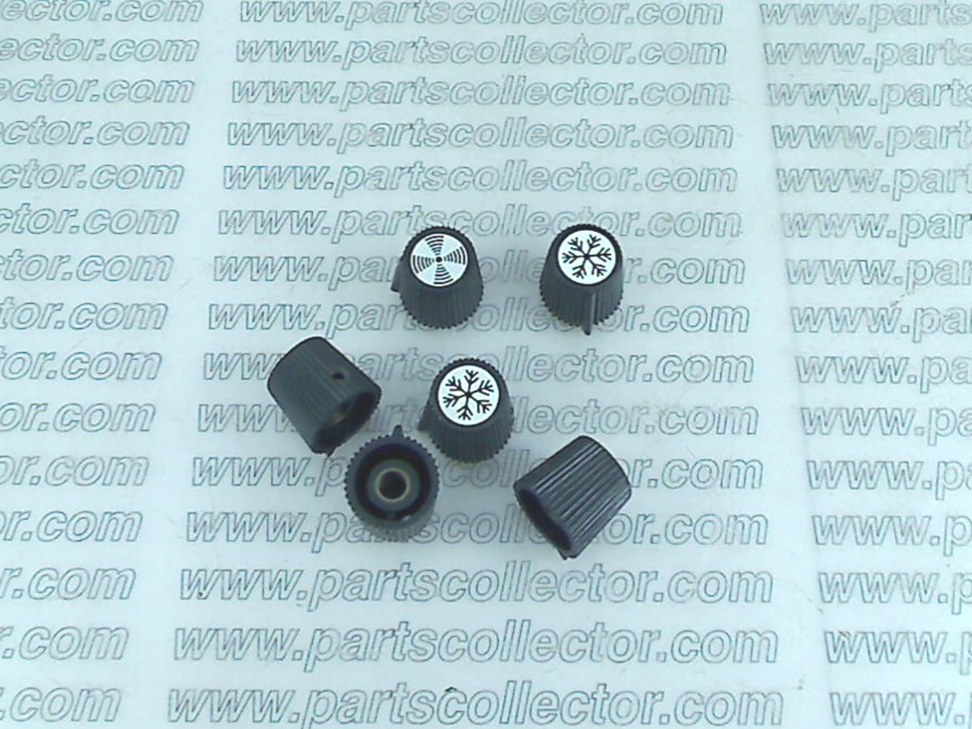 LAMBORGHINI 004506917  4506917 Electrical system code 18847 compatible with: LAMBORGHINI COUNTACH, LAMBORGHINI COUNTACH 5000, LAMBORGHINI COUNTACH LP400, LAMBORGHINI ESPADA, LAMBORGHINI JARAMA, LAMBORGHINI URRACO, LAMBORGHINI URRACO  P250, LAMBORGHINI URRACO P200, LAMBORGHINI URRACO P300