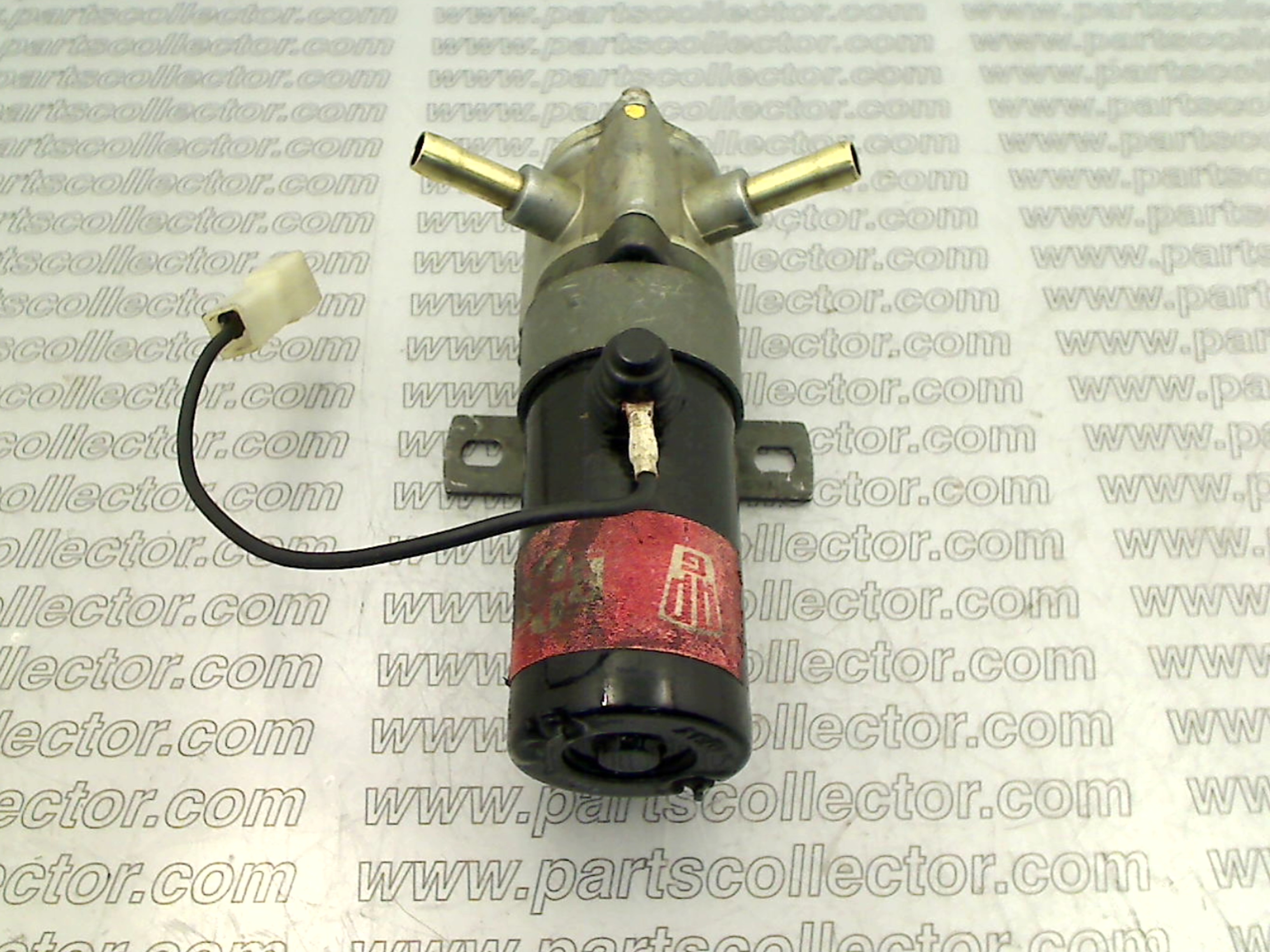 MASERATI 117 CS 77767 Fuel system - Exhaust code 17818 compatible with: MASERATI BORA AM117, MASERATI KHAMSIN AM120, MASERATI MERAK AM122, MASERATI MERAK SS AM122A - detail view
