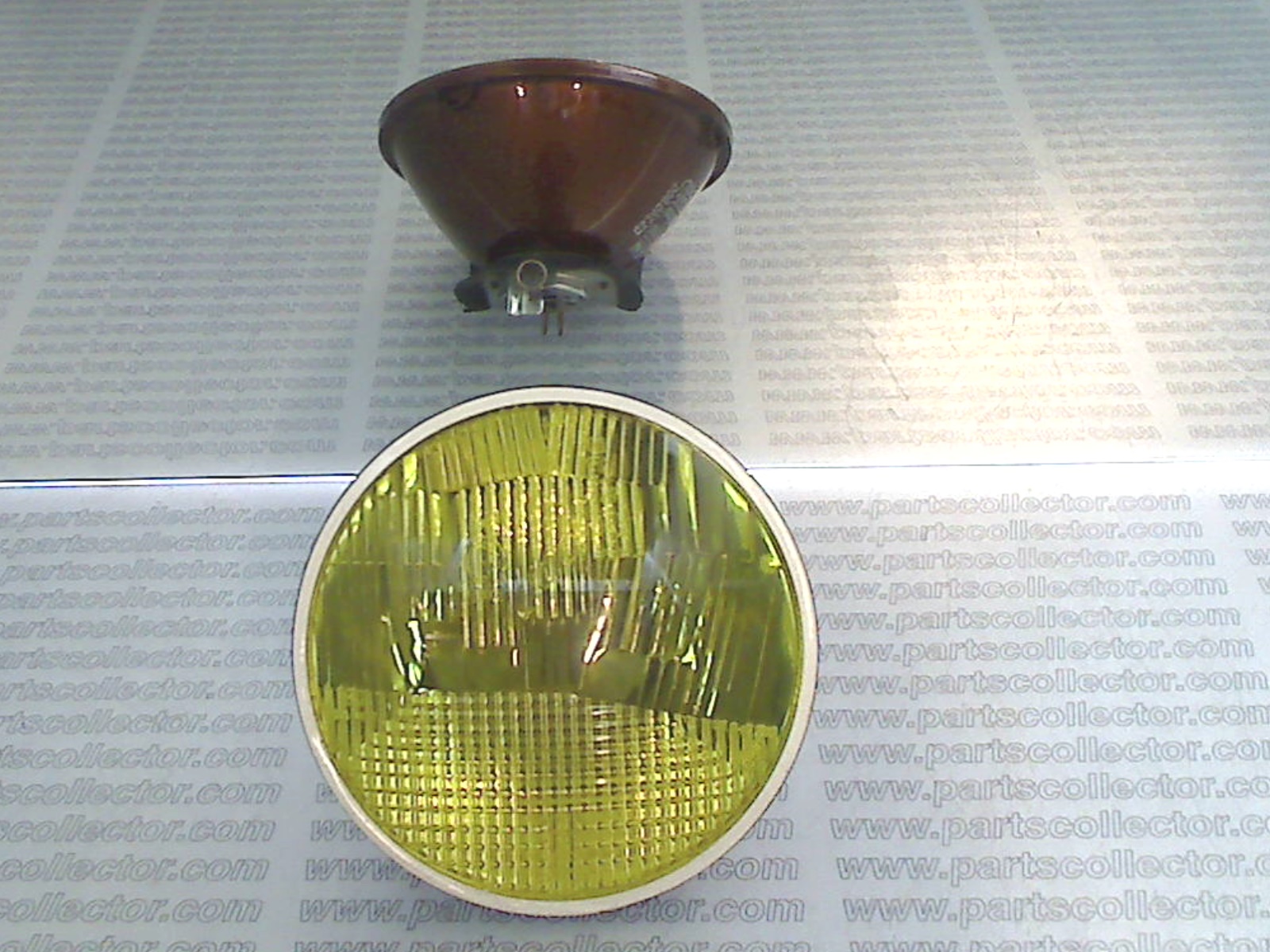 CARELLO 03.254.816 - 03.242.816 Lighting system code 10898 compatible with: ALFA ROMEO MONTREAL, CARELLO CARELLO, FIAT 124, FIAT DINO 2400, LANCIA FULVIA, LANCIA FULVIA 2C