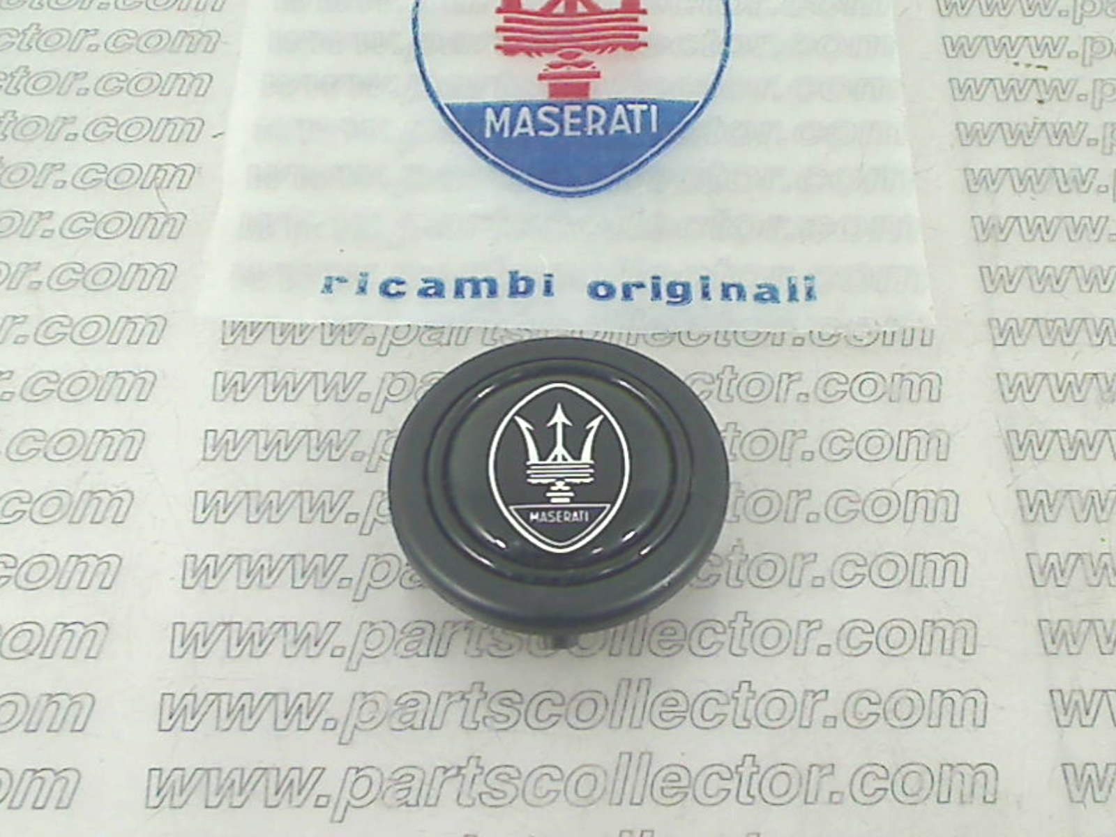 MASERATI MOMO Steering and Wheels code 19563 compatible with: MASERATI BITURBO, MASERATI KARIF, MASERATI MERAK AM122, MASERATI QUATTROPORTE III AM330, MASERATI SHAMAL