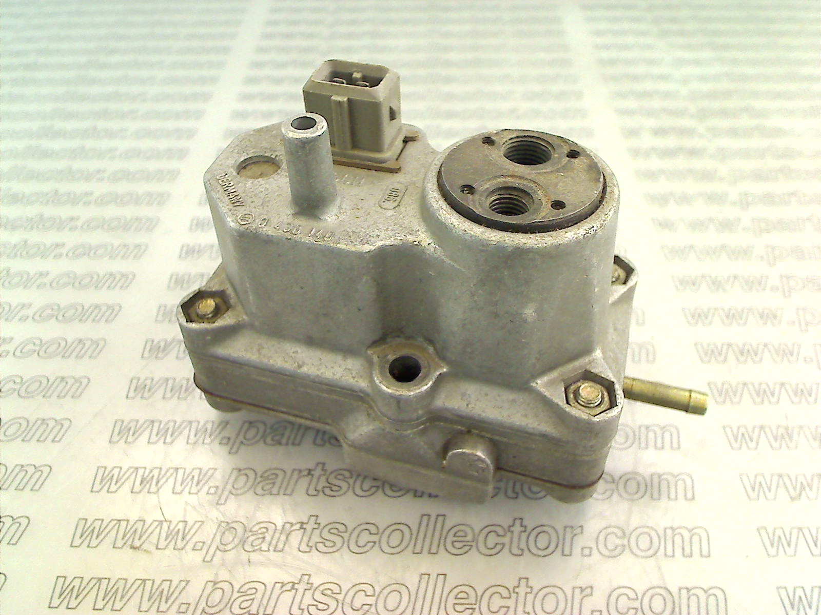 BOSCH 0438140098 Fuel system - Exhaust code 12145 compatible with: BOSCH BOSCH, PORSCHE PORSCHE