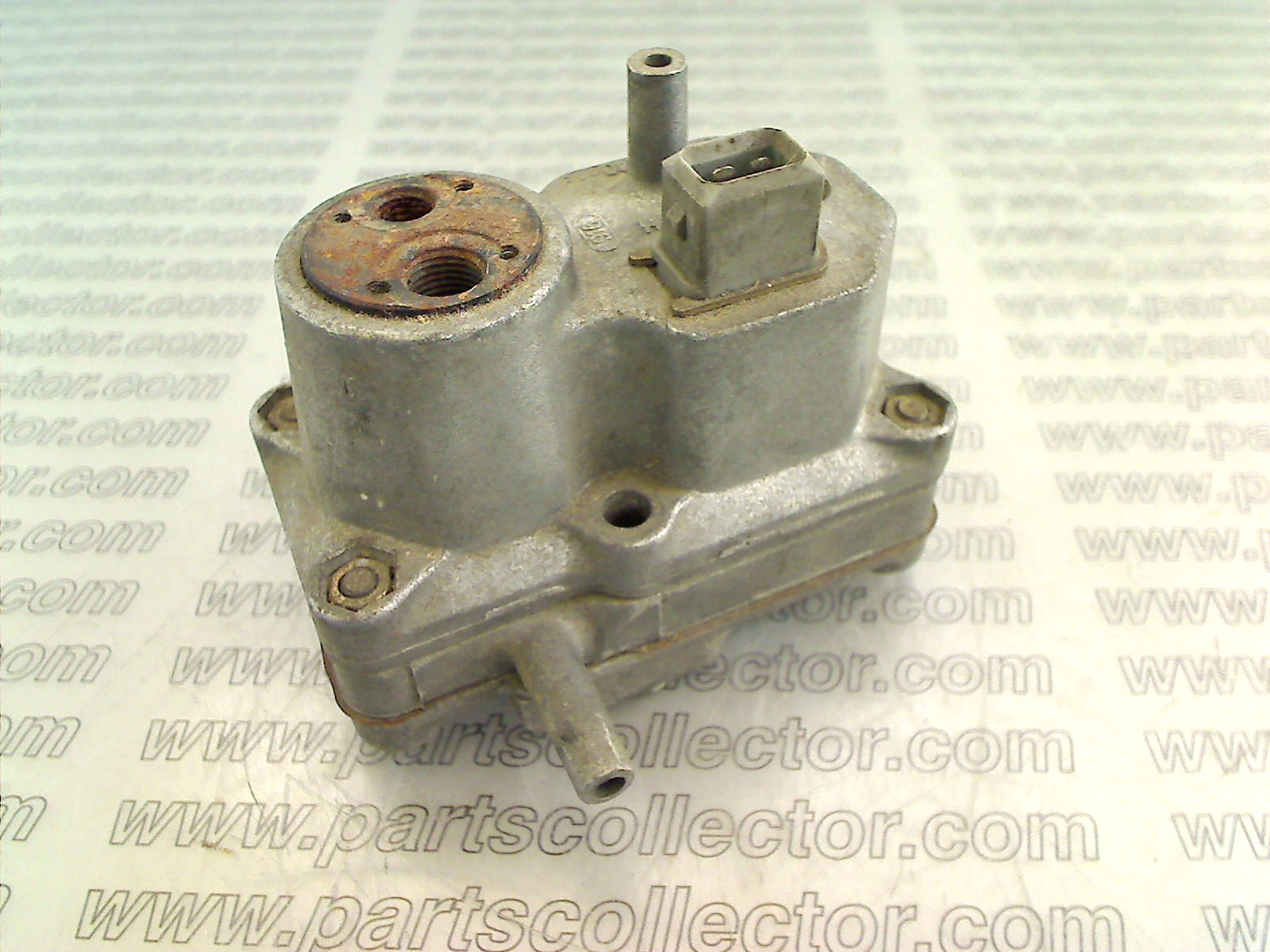BOSCH 0438140086 Fuel system - Exhaust code 12147 compatible with: BOSCH BOSCH, PORSCHE PORSCHE