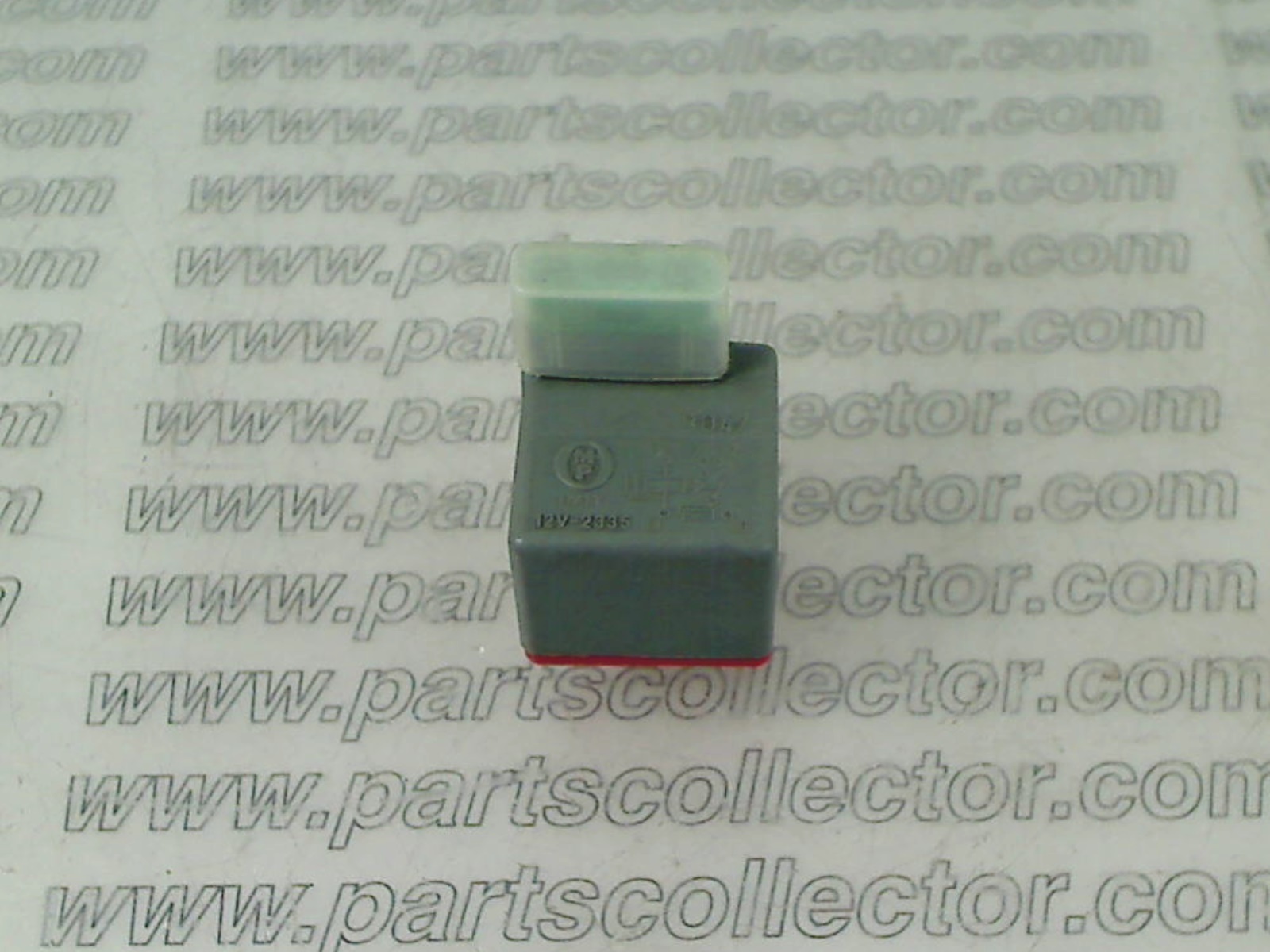ALFA ROMEO 82461829 / 60512957 Electrical system code 19575 compatible with: ALFA ROMEO 145, ALFA ROMEO 155, ALFA ROMEO 164, ALFA ROMEO 33, ALFA ROMEO 75, ALFA ROMEO 75 3000 V6 AMERICA, ALFA ROMEO DUETTO SPIDER 115, ALFA ROMEO SZ - additional view