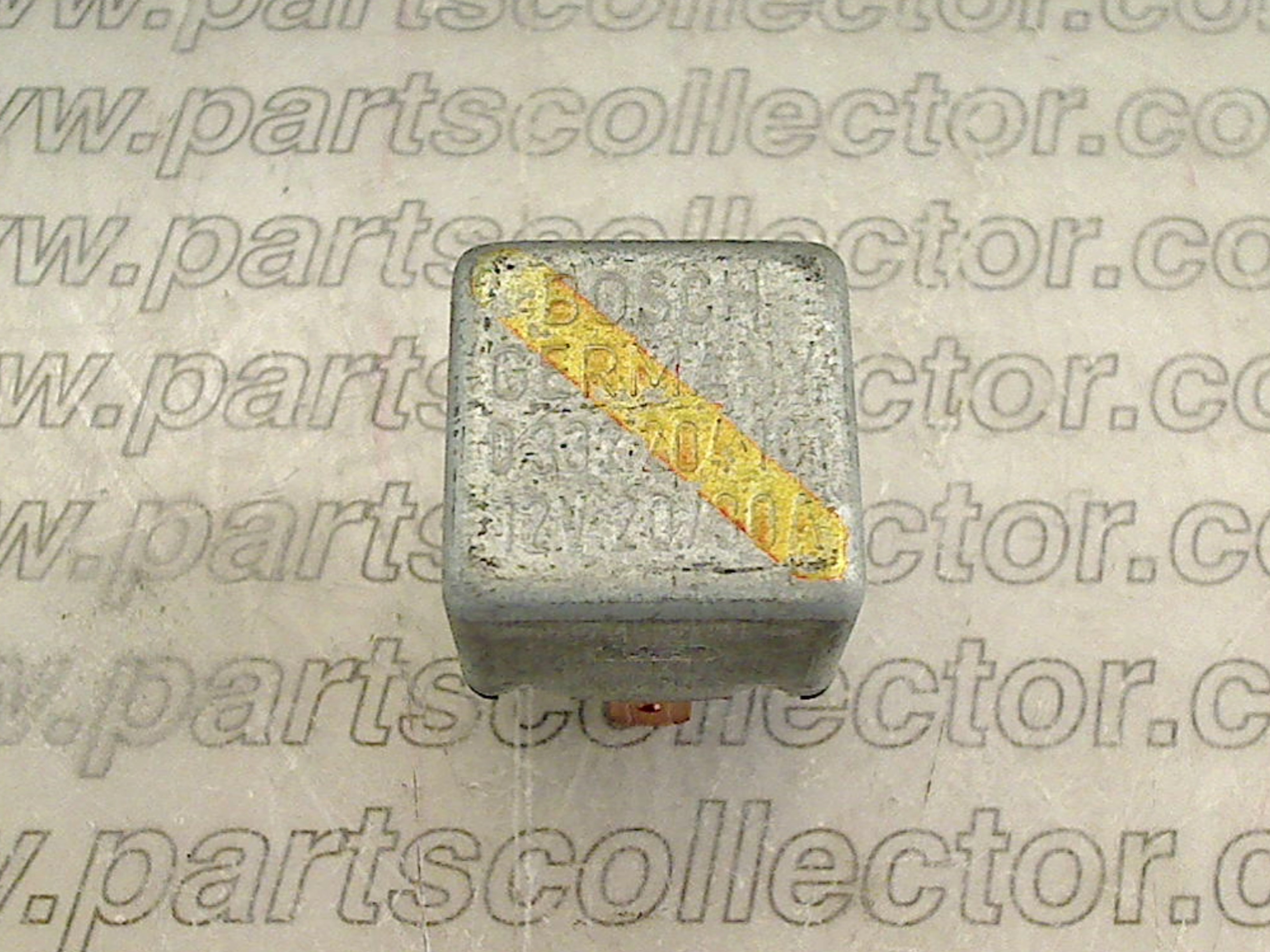 BOSCH 110355 - 40130106 Electrical system code 15387 compatible with: FERRARI 208, FERRARI 208 GT4, FERRARI 208 TURBO, FERRARI 308, FERRARI 308 4V, FERRARI 308 GT4, FERRARI 308 GTB GTS, FERRARI 328, FERRARI 348, FERRARI 400, FERRARI 412, FERRARI 512BB, FERRARI 512BBi, FERRARI 512TR, FERRARI F40, FERRARI MONDIAL, FERRARI MONDIAL T, FERRARI TESTAROSSA