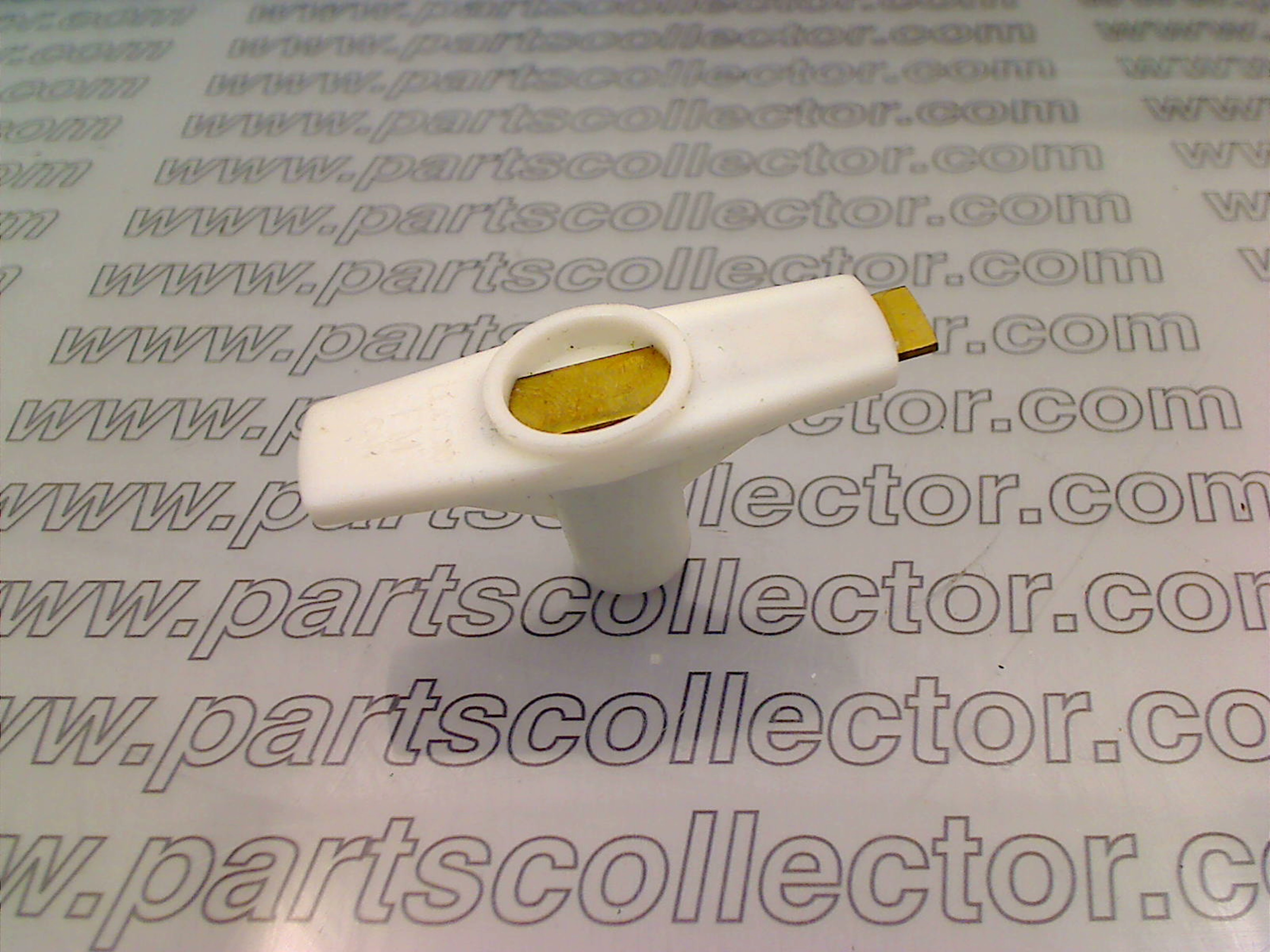 FM 071274802010 - 1606251 Ignition code 243 compatible with: FERRARI 208, FERRARI 208 TURBO, FERRARI 246 DINO, FERRARI 250, FERRARI 275 GTB 2, FERRARI 275 GTB 4, FERRARI 308 GT4, FERRARI 308 GTB GTS, FERRARI 330, FERRARI 330 GTC, LAMBORGHINI COUNTACH LP400, LAMBORGHINI ESPADA, LAMBORGHINI MIURA, MAGNETI MARELLI MAGNETI MARELLI