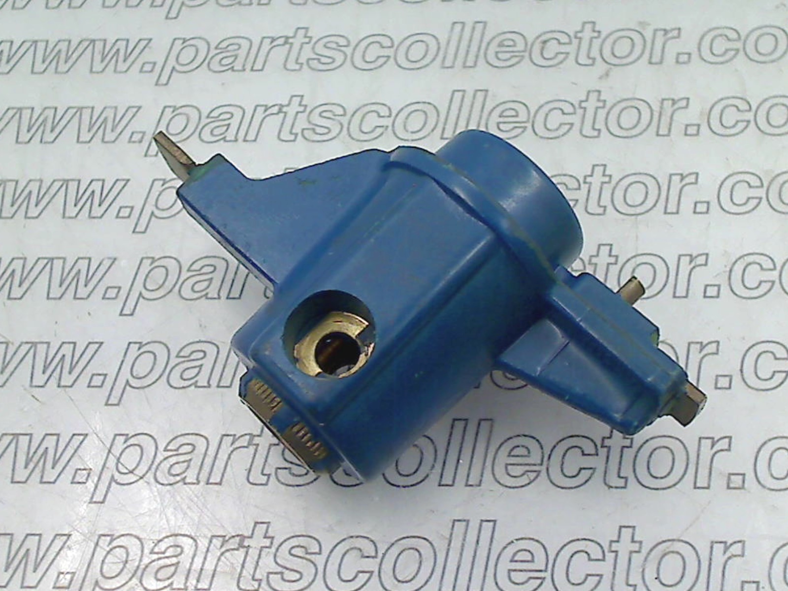 MAGNETI MARELLI 71130801 Ignition code 240 compatible with: ALFA ROMEO MONTREAL, FERRARI 308, FERRARI 308 GT4, FERRARI 308 GTB GTS, LAMBORGHINI MIURA, LAMBORGHINI URRACO, LAMBORGHINI URRACO  P250, LAMBORGHINI URRACO P200, LAMBORGHINI URRACO P300, MAGNETI MARELLI MAGNETI MARELLI