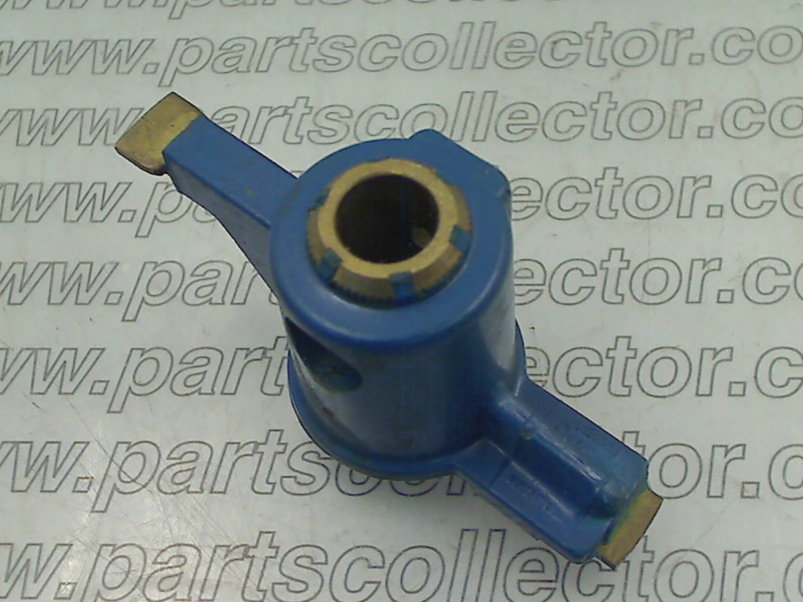 MAGNETI MARELLI 71130801 Ignition code 240 compatible with: ALFA ROMEO MONTREAL, FERRARI 308, FERRARI 308 GT4, FERRARI 308 GTB GTS, LAMBORGHINI MIURA, LAMBORGHINI URRACO, LAMBORGHINI URRACO  P250, LAMBORGHINI URRACO P200, LAMBORGHINI URRACO P300, MAGNETI MARELLI MAGNETI MARELLI - additional view