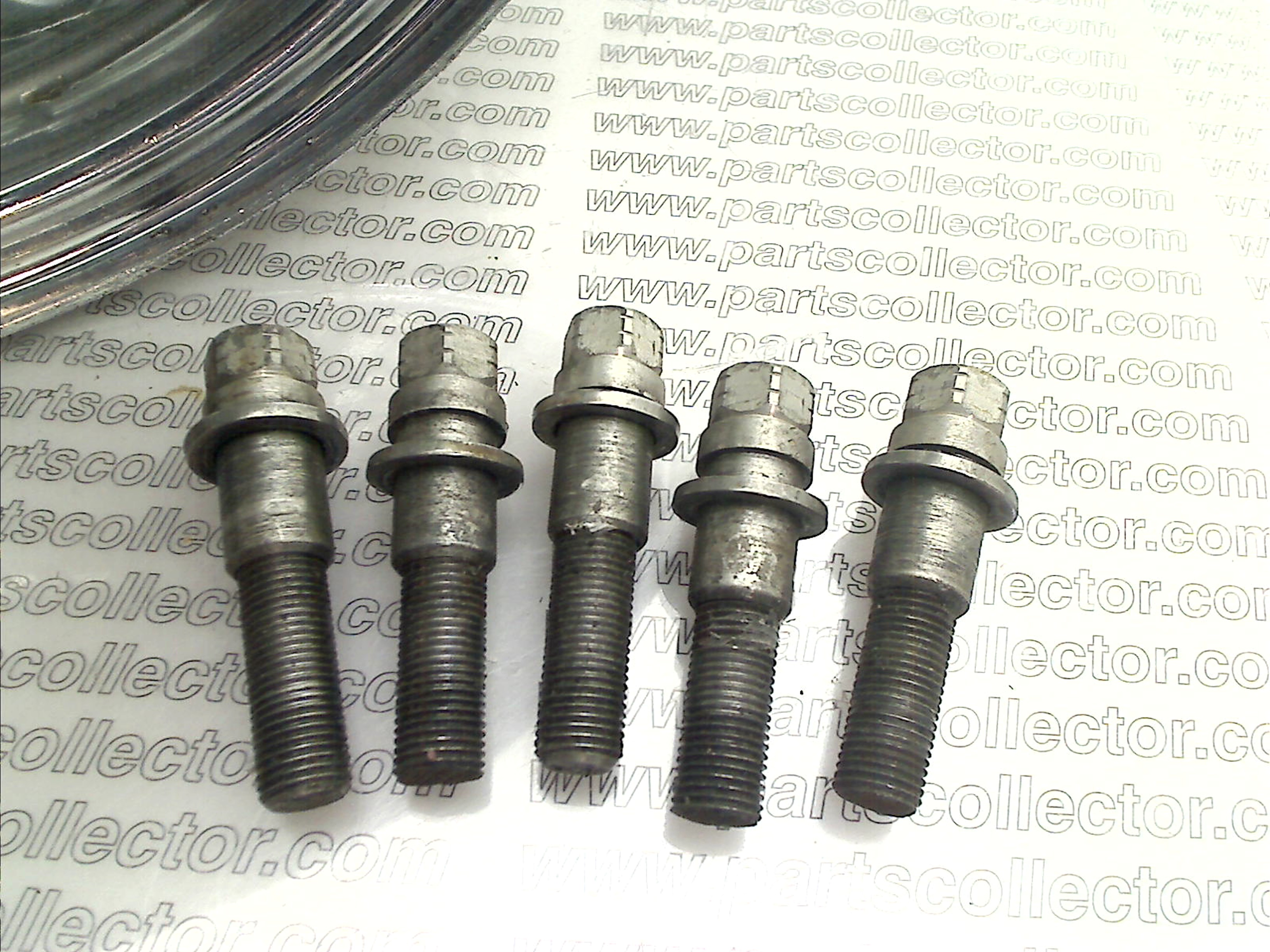 FIAT  Steering and Wheels code 18031 compatible with: FIAT 130 - detail view
