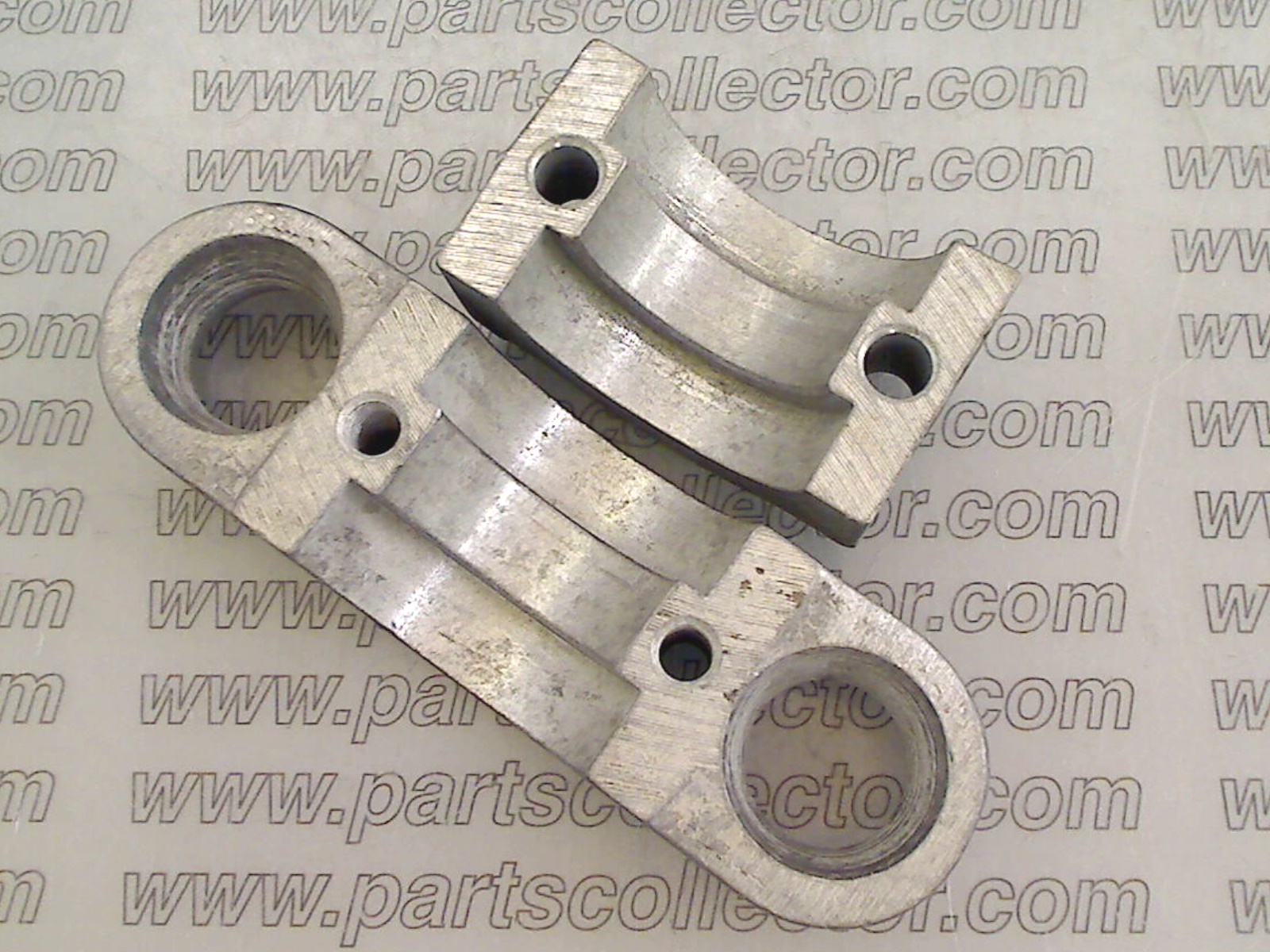 FERRARI 108241 Steering and Wheels code 14045 compatible with: FERRARI 208, FERRARI 208 TURBO, FERRARI 288 GTO, FERRARI 308, FERRARI 308 4V, FERRARI 308 GT4, FERRARI 308 GTB GTS, FERRARI 328, FERRARI 365 GT4 BB, FERRARI 512BB, FERRARI 512BBi, FERRARI F40, FERRARI MONDIAL, FERRARI TESTAROSSA - additional view