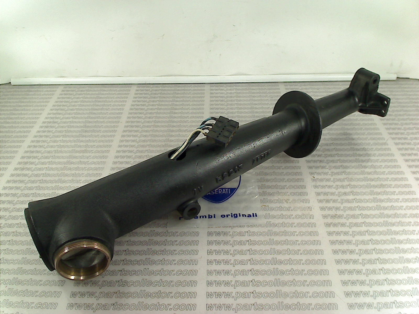 MASERATI 13533/52213    48789 Steering and Wheels code 19076 compatible with: MASERATI 3500 AM101, MASERATI 3500 AM101 TOURING, MASERATI SEBRING AM101