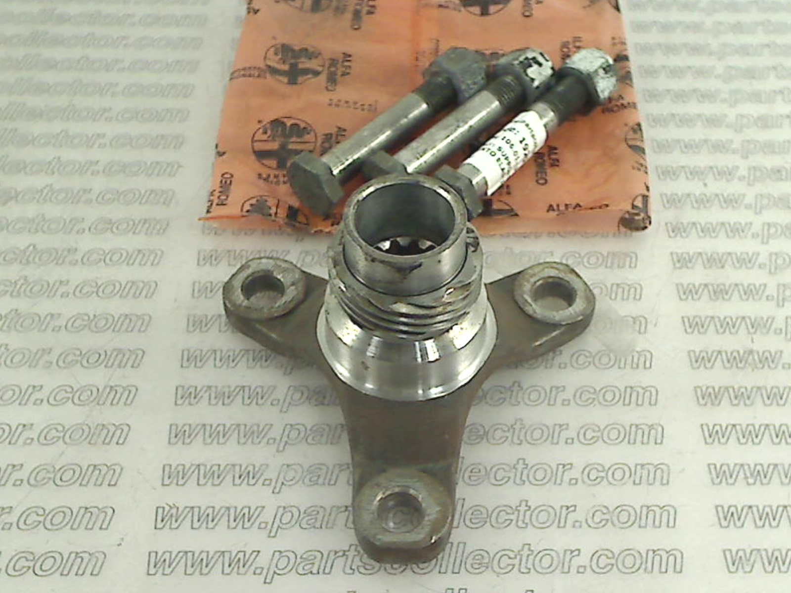 ALFA ROMEO 106.01.13.041.00 Transmission code 19256 compatible with: ALFA ROMEO 2600 BN - SPIDER - SPRINT 106.00/01/02 - additional view