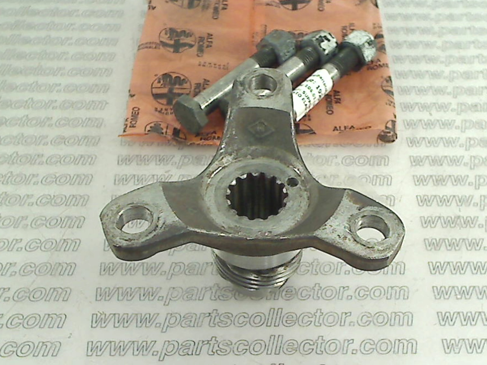 ALFA ROMEO 106.01.13.041.00 Transmission code 19256 compatible with: ALFA ROMEO 2600 BN - SPIDER - SPRINT 106.00/01/02 - detail view