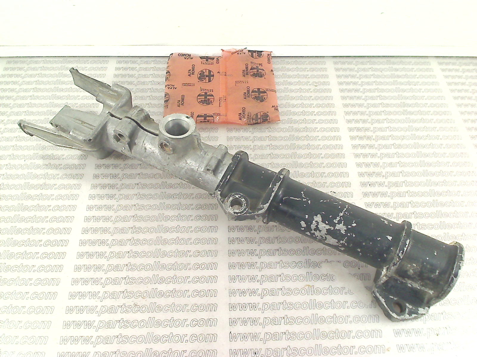 ALFA ROMEO 105262310000 Steering and Wheels code 19559 compatible with: ALFA ROMEO GIULIA 105, ALFA ROMEO GIULIA 1300  105, ALFA ROMEO GIULIA 1600 105, ALFA ROMEO GIULIA SPRINT-SPIDER, ALFA ROMEO GIULIA SUPER  105