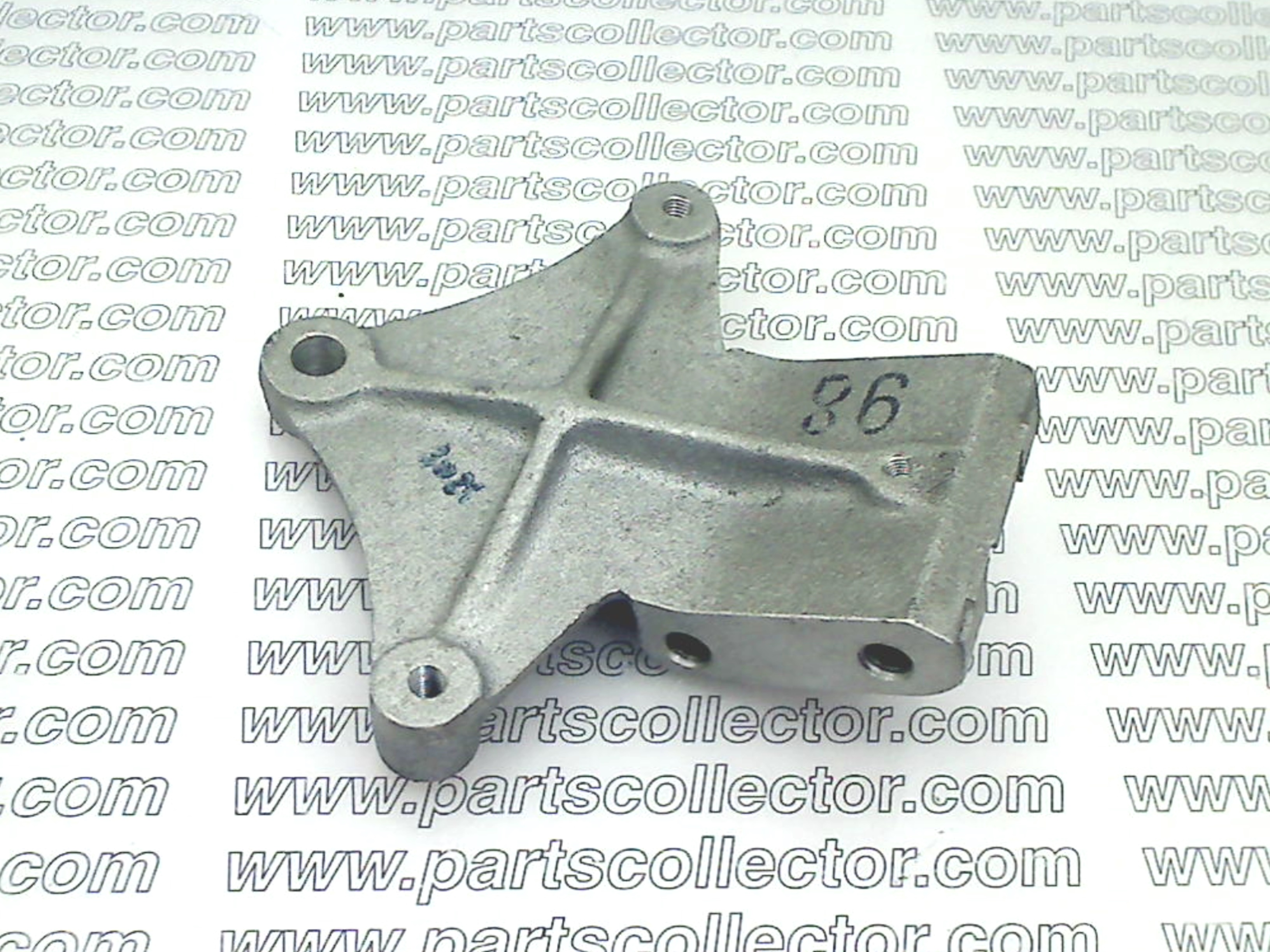 MASERATI 122 GS 77416         122 GS 79169 Steering and Wheels code 17853