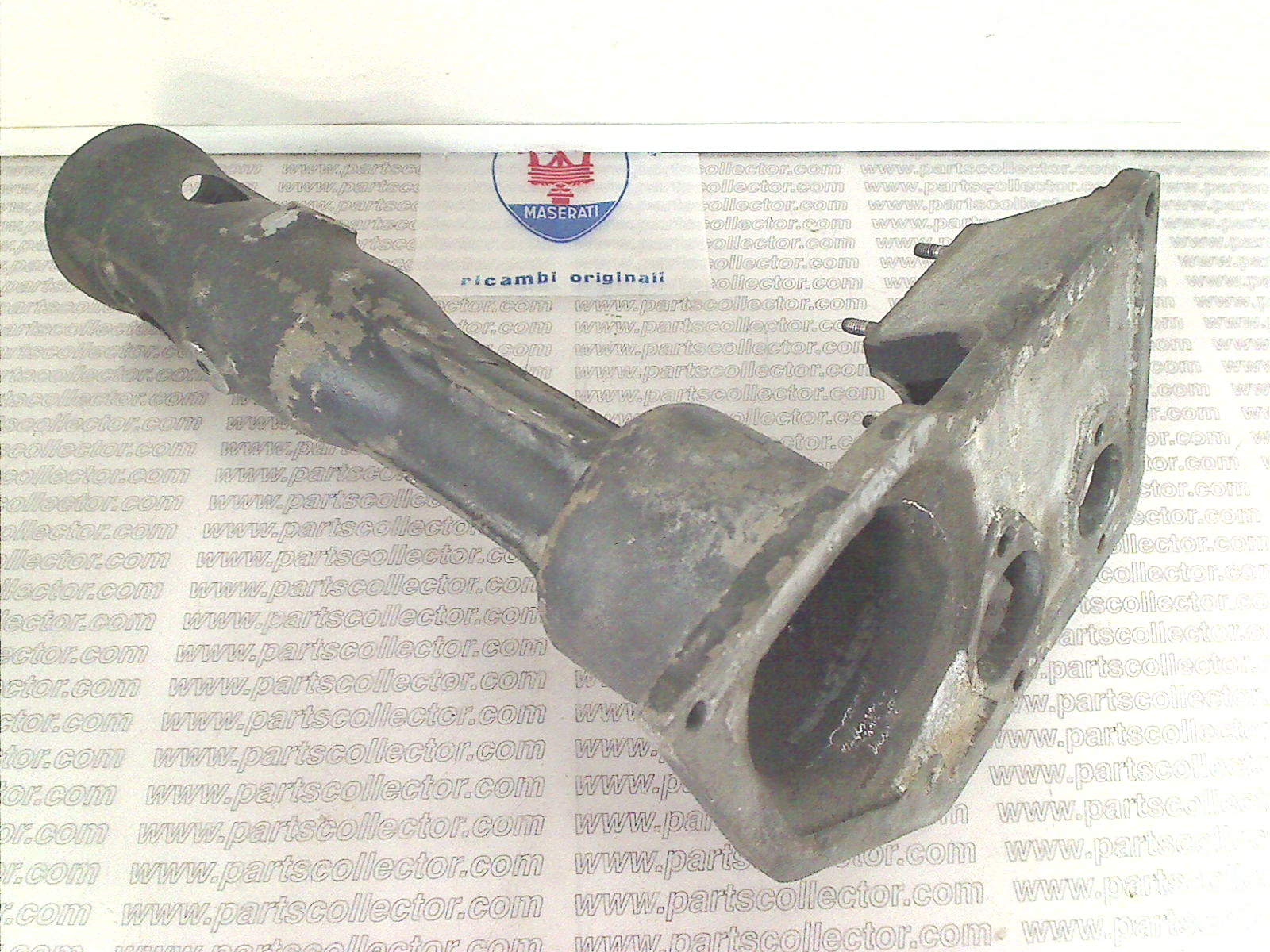 MASERATI 107 FC 59727 Steering and Wheels code 19557 compatible with: MASERATI GHIBLI AM115, MASERATI MISTRAL AM109