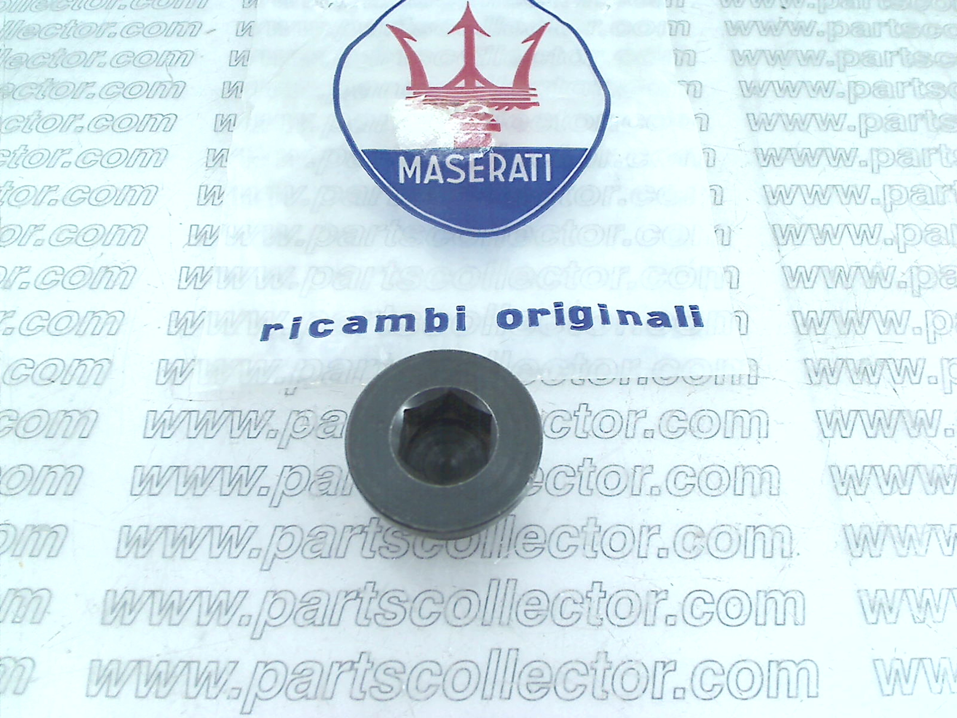 MASERATI TN 50677 Engine code 18900 compatible with: MASERATI BORA AM117, MASERATI GHIBLI AM115, MASERATI INDY AM116, MASERATI KHAMSIN AM120, MASERATI KYALAMI AM129, MASERATI MEXICO AM112, MASERATI MISTRAL AM109, MASERATI QUATTROPORTE AM107, MASERATI QUATTROPORTE II AM123, MASERATI QUATTROPORTE III AM330 - additional view
