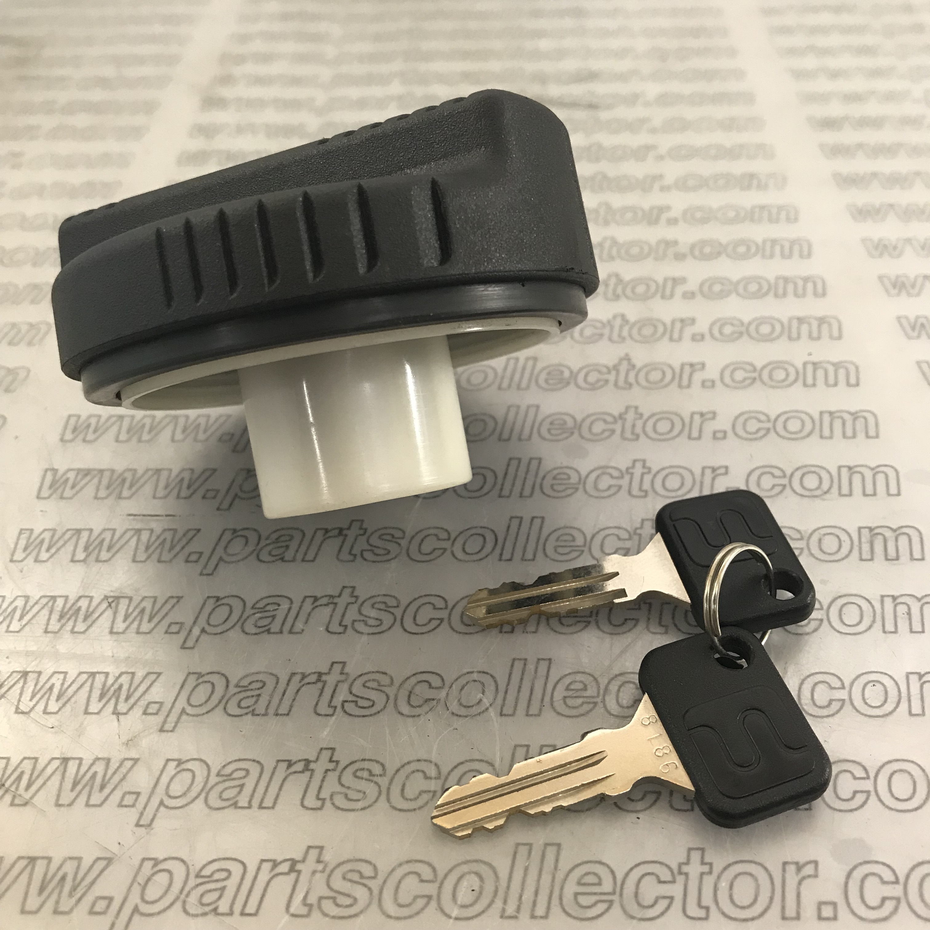 LAMBORGHINI 006220985 Fuel system - Exhaust code 13823 compatible with: LAMBORGHINI COUNTACH, LAMBORGHINI COUNTACH 5000, LAMBORGHINI COUNTACH LP400, LAMBORGHINI JALPA, LAMBORGHINI LM002 - detail view