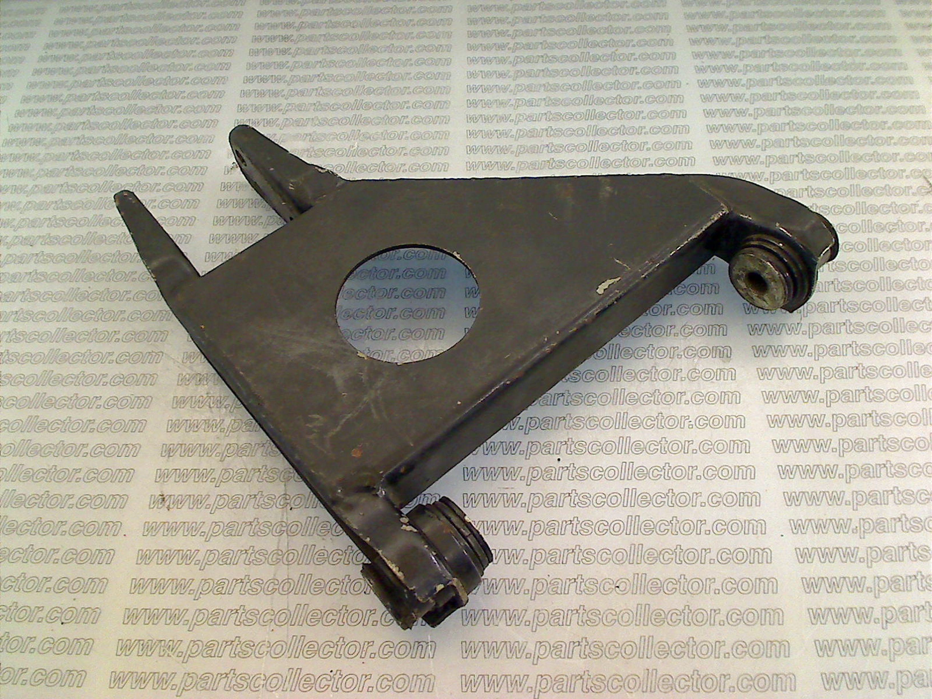 FERRARI 104393 Suspension code 15610 compatible with: FERRARI 208, FERRARI 208 GT4, FERRARI 208 TURBO, FERRARI 308, FERRARI 308 4V, FERRARI 308 GT4, FERRARI 308 GTB GTS, FERRARI 328