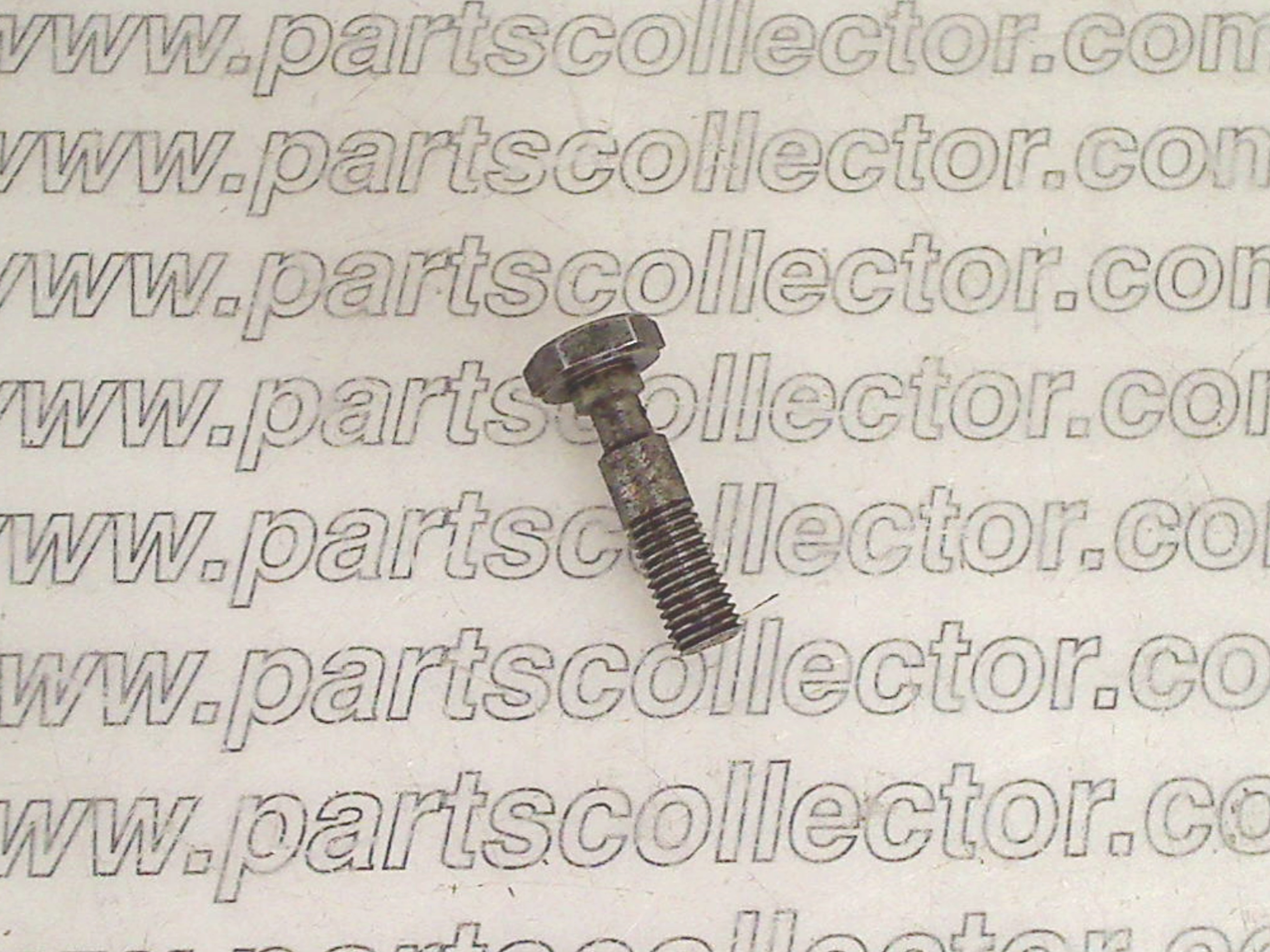 MASERATI VRN 77827    122/23/67 Brake system code 18487 compatible with: MASERATI MERAK AM122, MASERATI MERAK SS AM122A