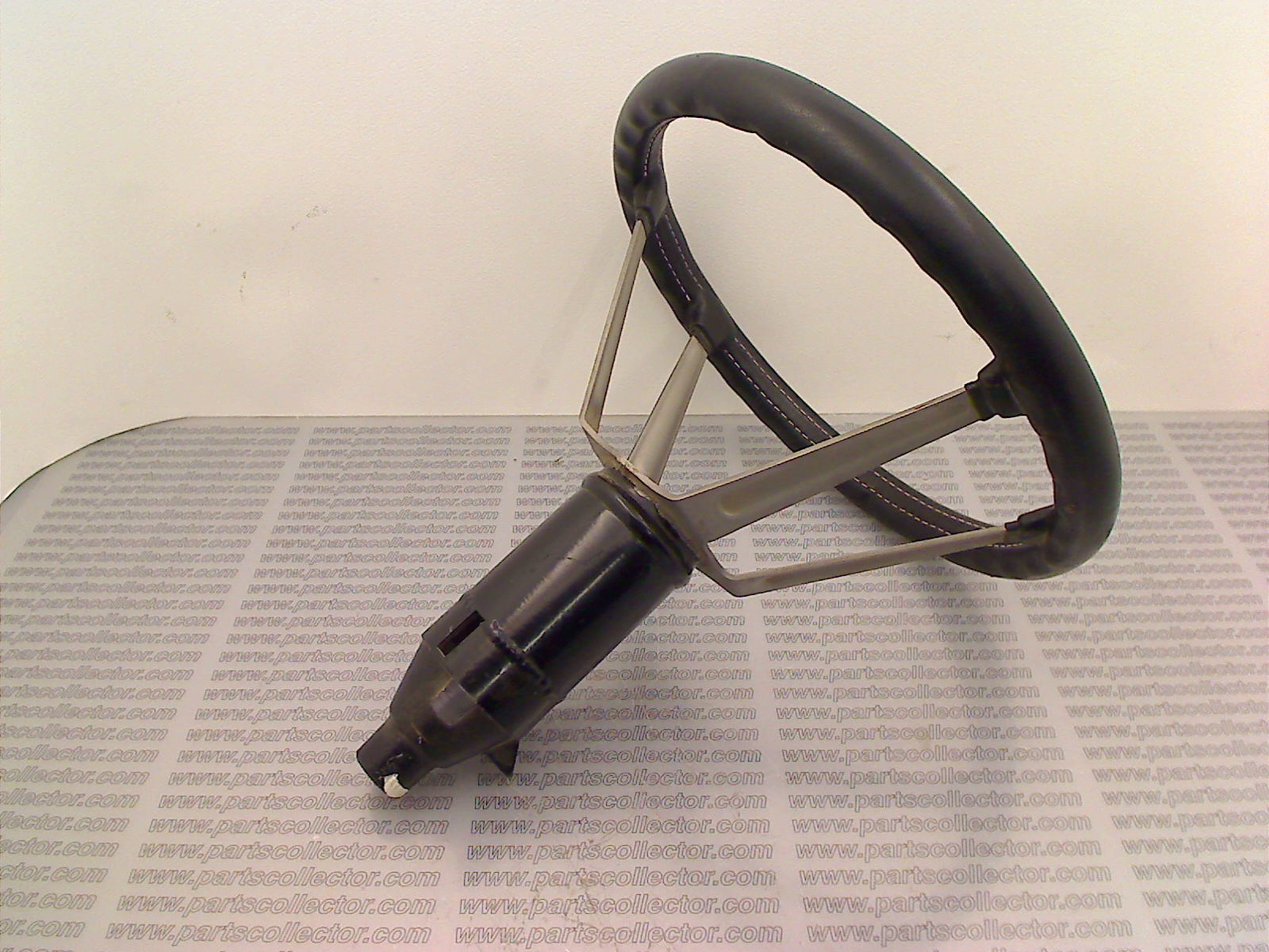 LAMBORGHINI 004308743 Steering and Wheels code 16117 compatible with: LAMBORGHINI URRACO  P250, LAMBORGHINI URRACO P300 - additional view