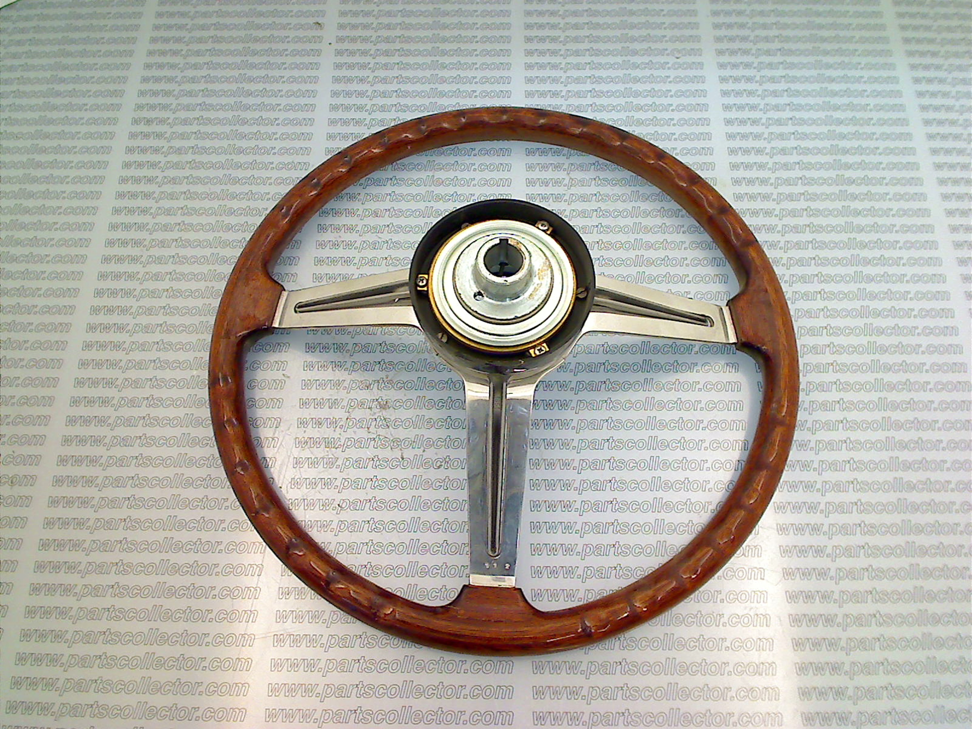 HELLEBORE  Steering and Wheels code 52 compatible with: ALFA ROMEO 1300-1600-1750-2000 GT /BERTONE - additional view