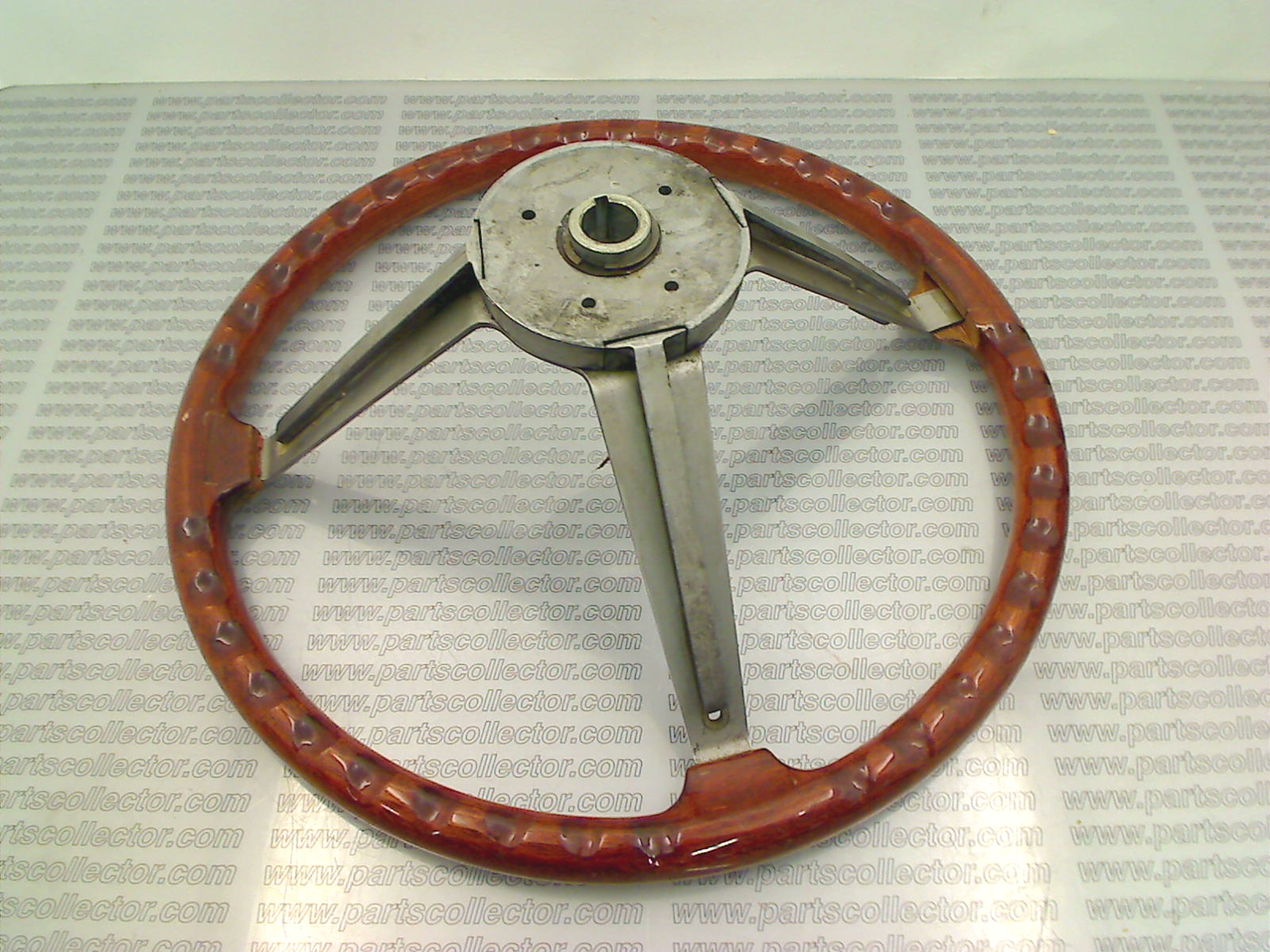 ALFA ROMEO - HELLEBORE 105.64.23.051.00 Steering and Wheels code 16852 compatible with: ALFA ROMEO MONTREAL - additional view