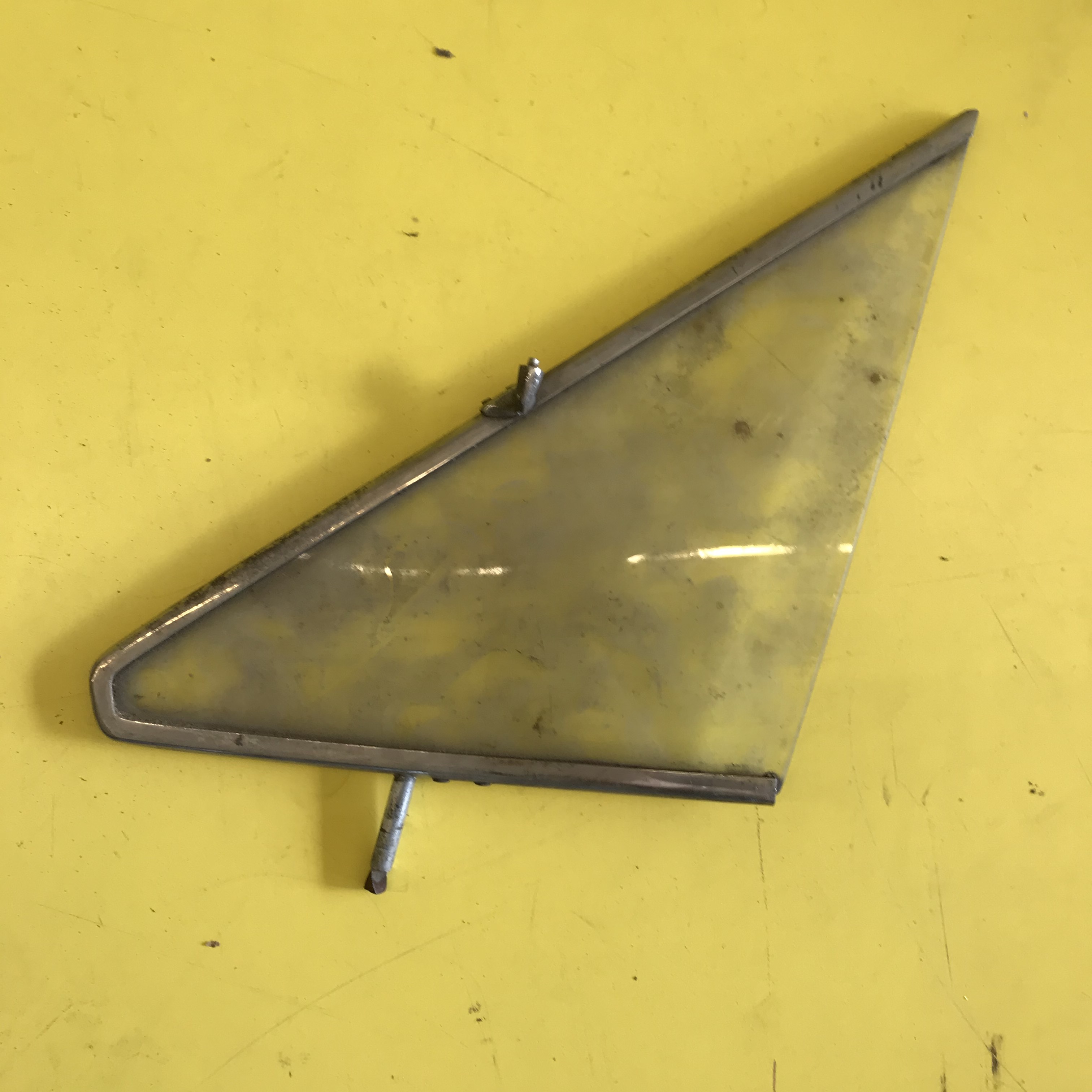 FERRARI 253-30-528-00 Car body code 15703 compatible with: FERRARI 365 GTC4 