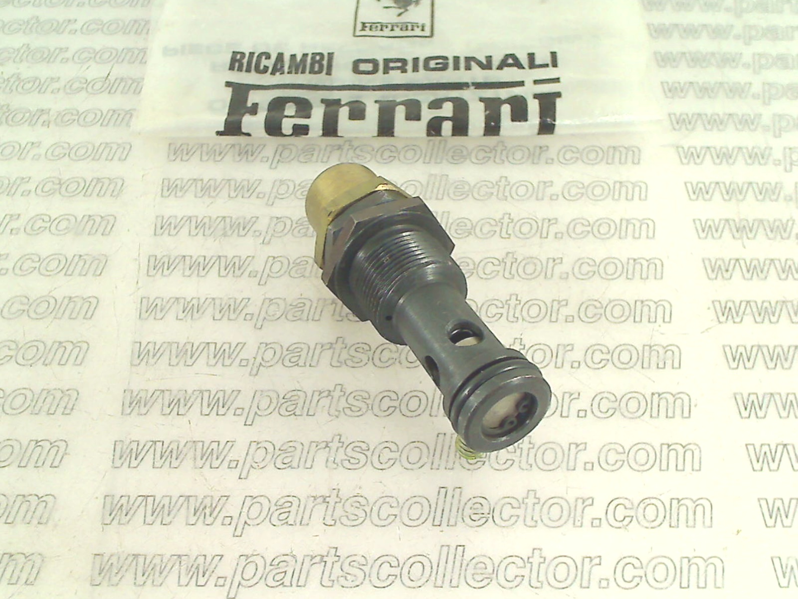 FERRARI 37024000   9220021   4147295 Engine code 19299 compatible with: FERRARI 206 DINO, FERRARI 246 DINO, FERRARI 275 GTB 4, FERRARI 330 GT 2+2, FERRARI 330 GTC, FERRARI 365 GT 2+2, FERRARI 365 GTB4 DAYTONA, FIAT DINO 2000, FIAT DINO 2400, LANCIA STRATOS - detail view