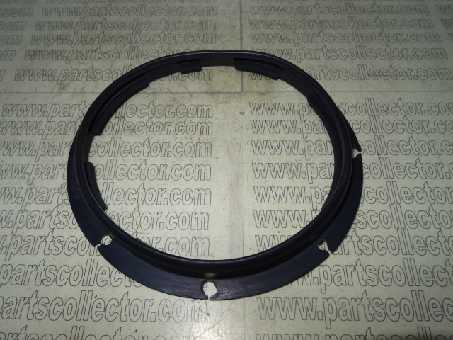 HEAD LIGHT GASKET - 136 mm