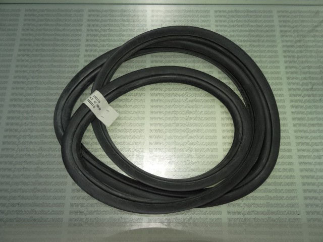 REAR WINDSCREEN WEATHERSTRIP SEAL