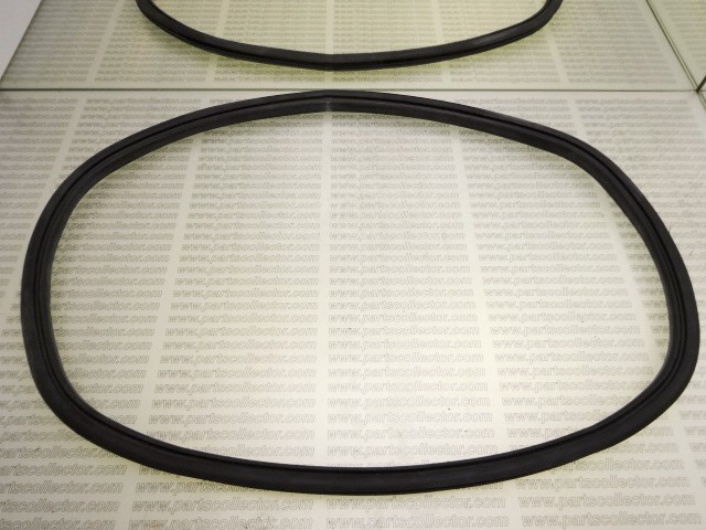 REAR SIDE GLASS RUBBER