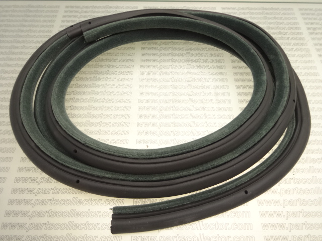 RH WEATHERSTRIP (4226 GREY)