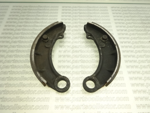 BRAKE SHOES KIT