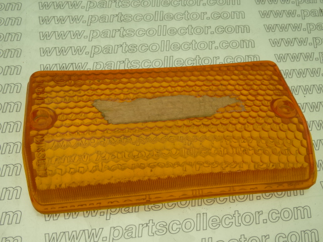PLASTICA FANALE ANTERIORE DESTRO