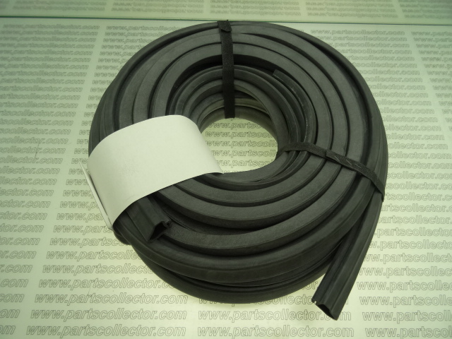 REAR DOOR RUBBER SEAL