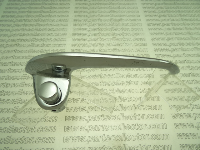 DOOR HANDLE REAR RH