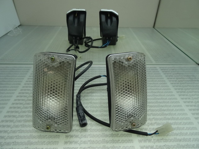 FRONT INDICATOR LIGHTS